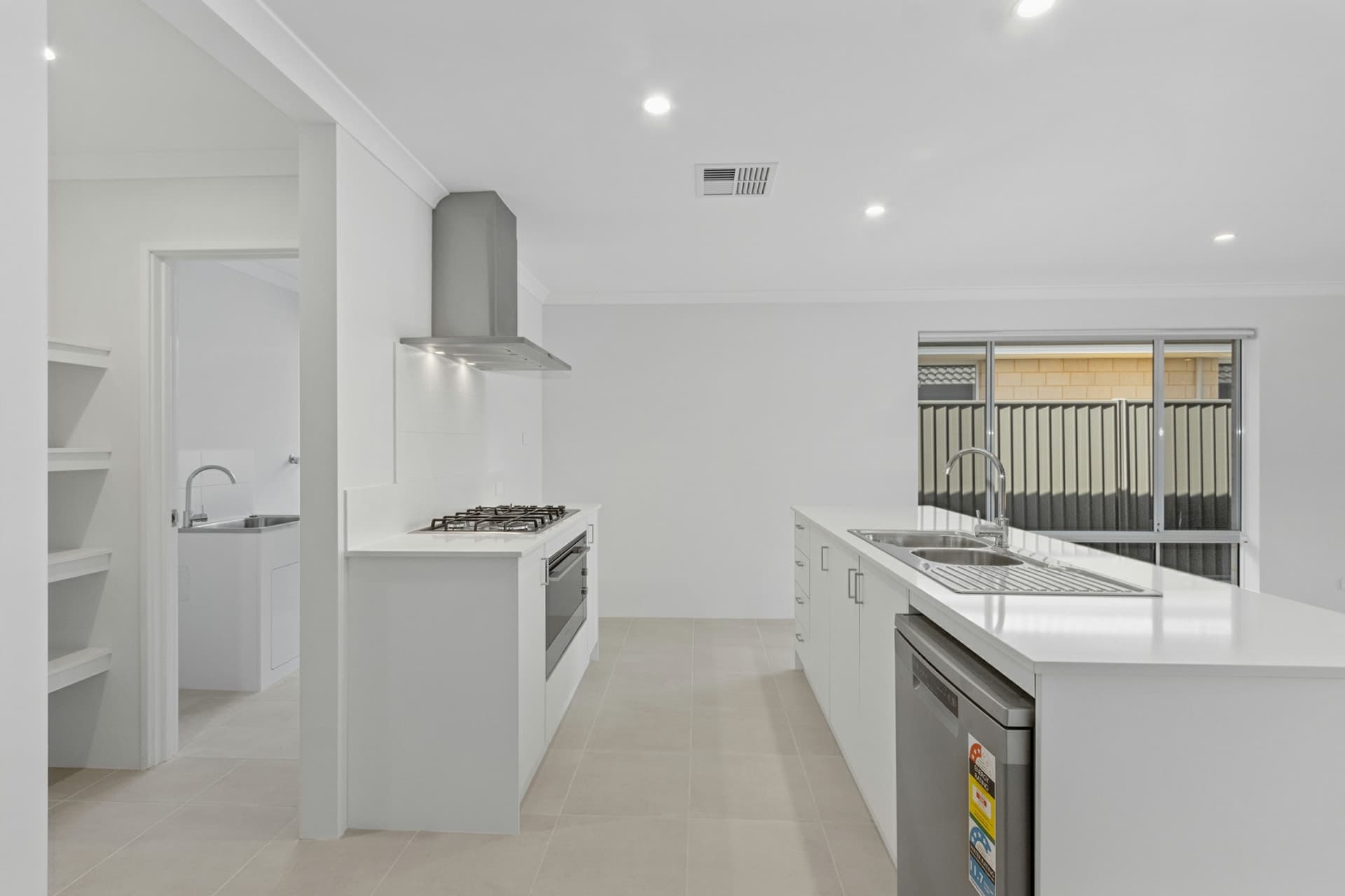 15 Hidcote Approach Baldivis WA, Baldivis - Thumbnail 4