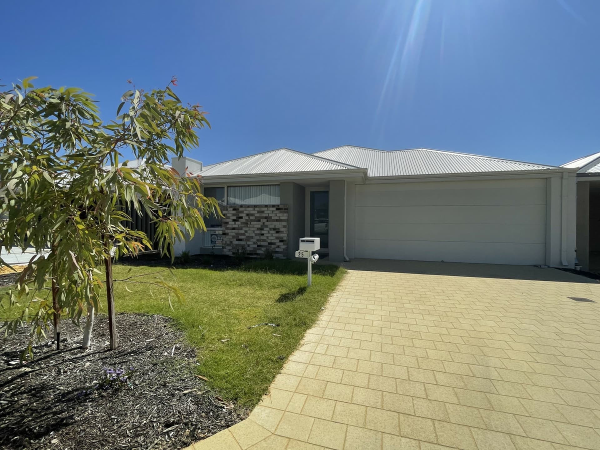 25 Cloudburst Avenue Baldivis WA, Baldivis - Thumbnail 2