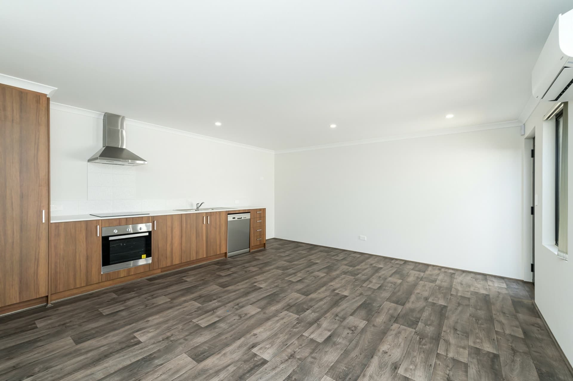 20B Goldrush Way Baldivis WA, Baldivis - Thumbnail 2