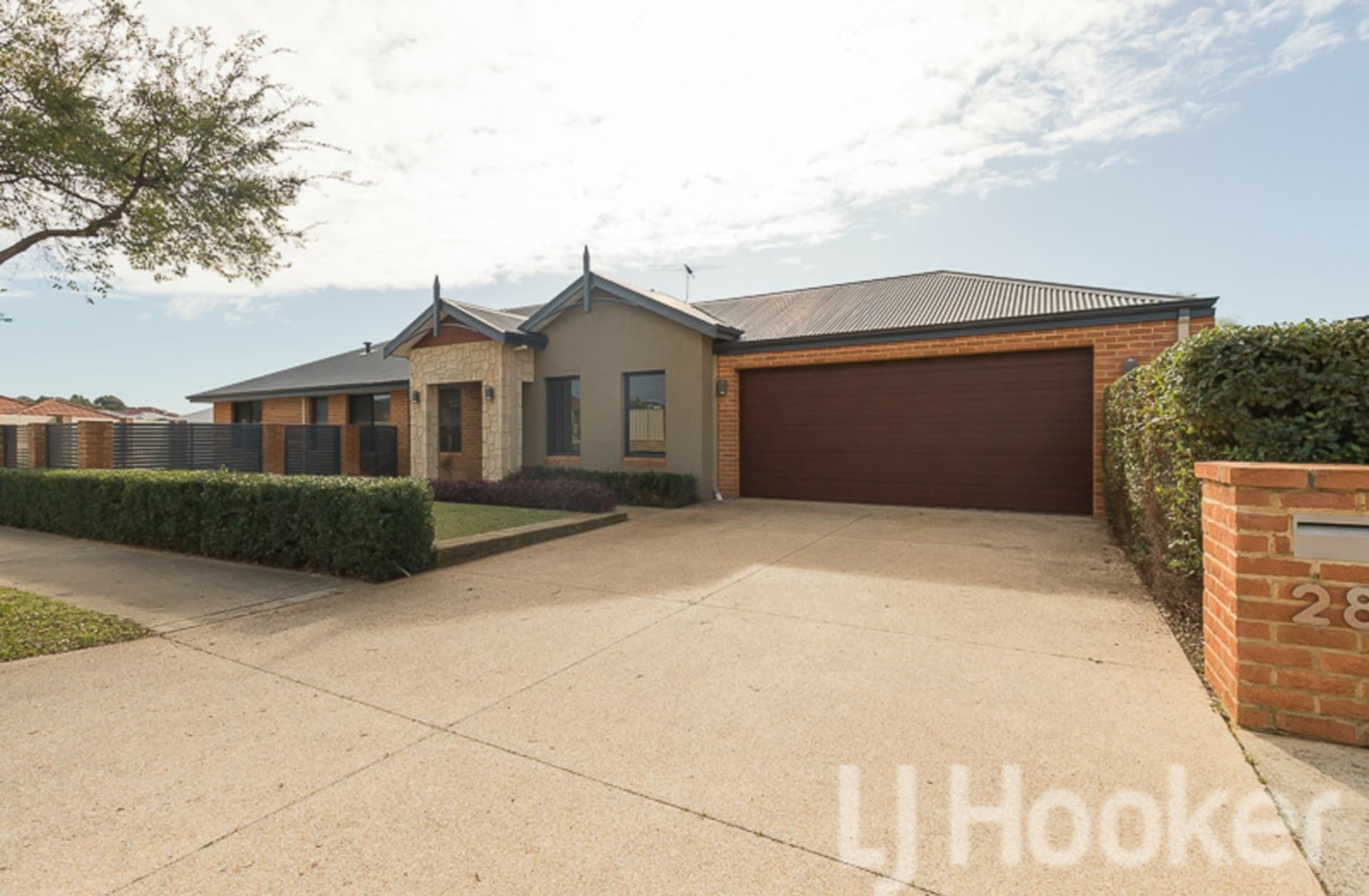 28 Battrass Loop Baldivis WA, Baldivis - Thumbnail 2