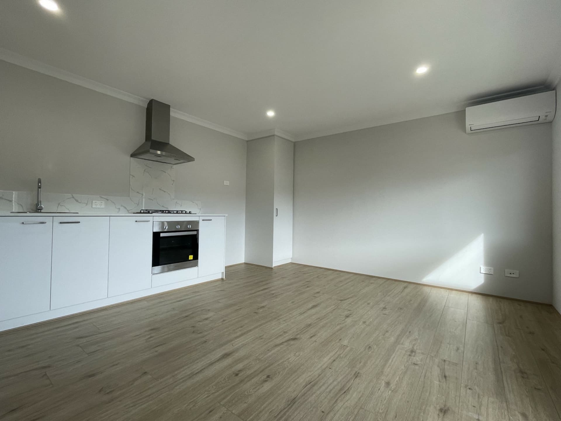 6A Annabelle Way Baldivis WA, Baldivis - Thumbnail 2
