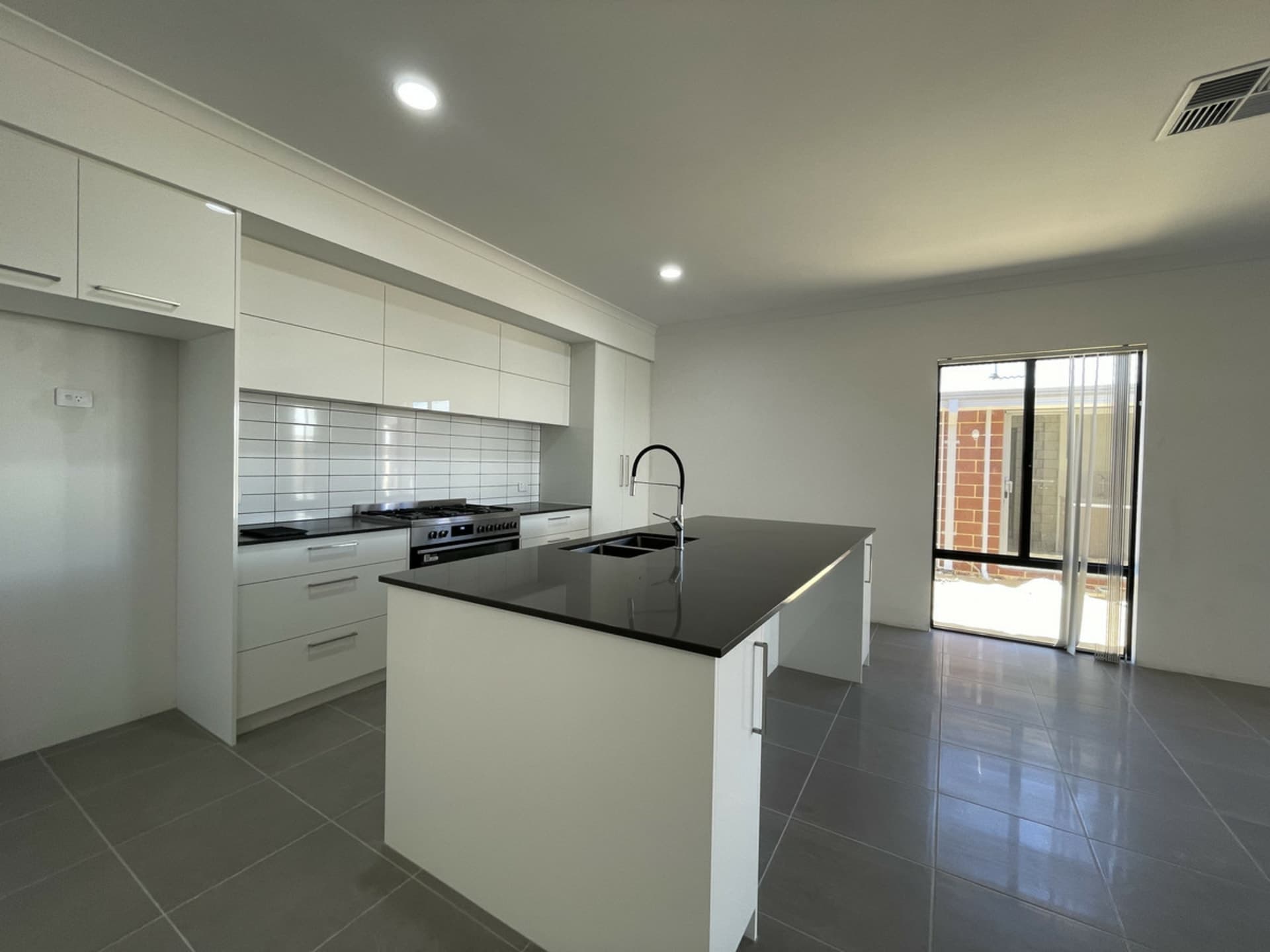 17 Hartsholme Way, Baldivis, Baldivis - Thumbnail 5