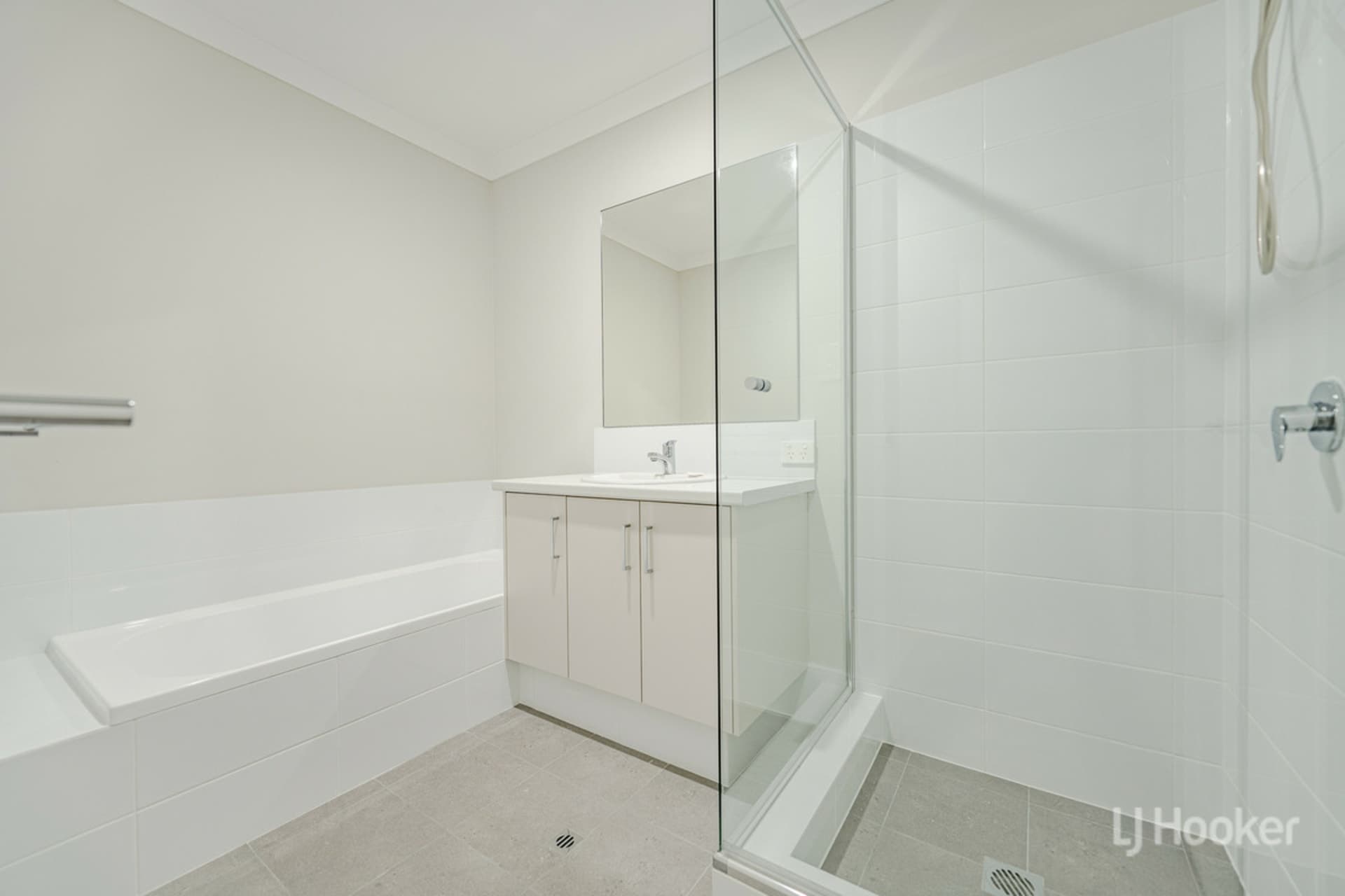 16 Burnished Drive Baldivis WA, Baldivis - Thumbnail 7