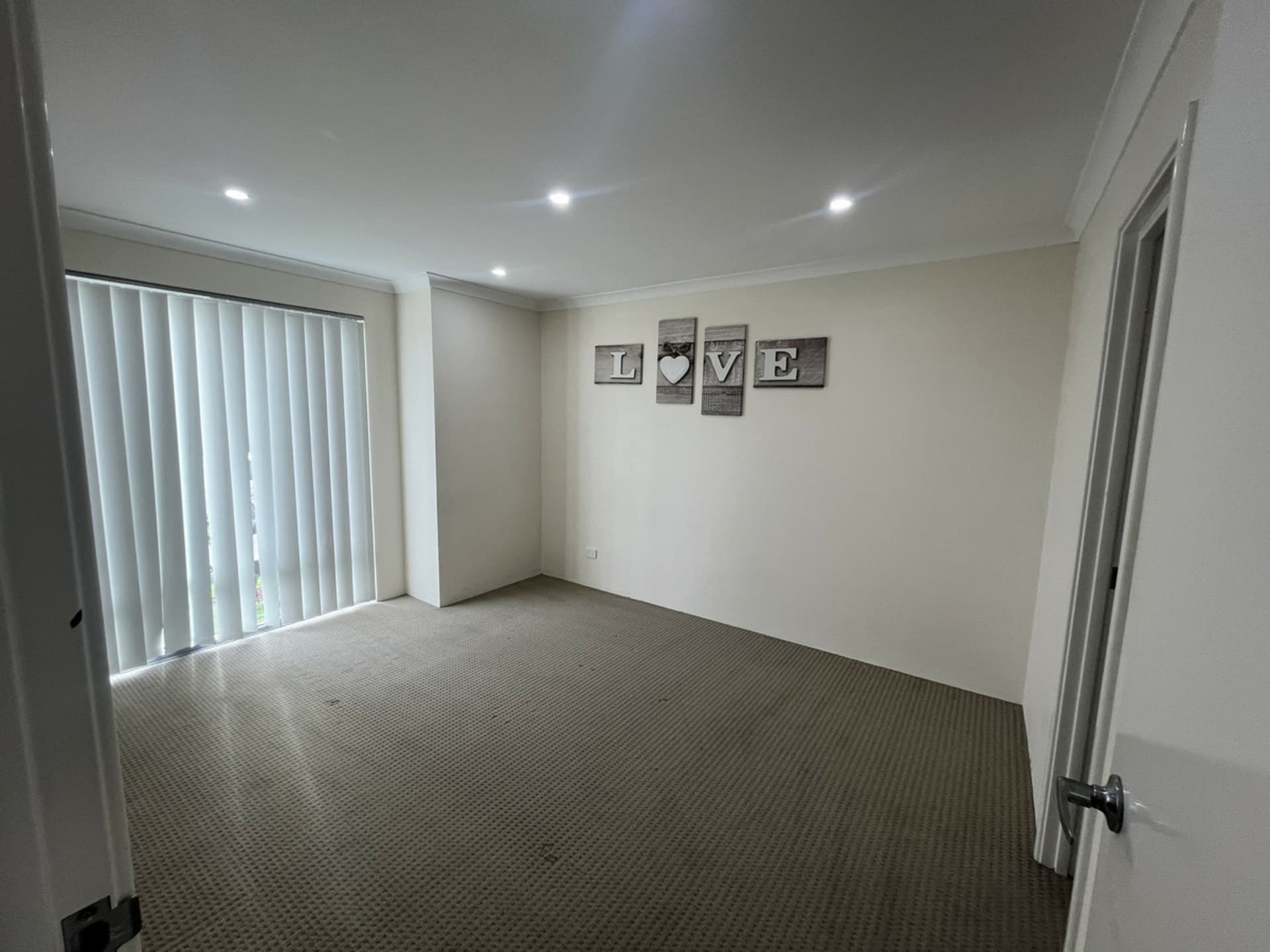 28 Butterleaf Road Baldivis WA, Baldivis - Thumbnail 3