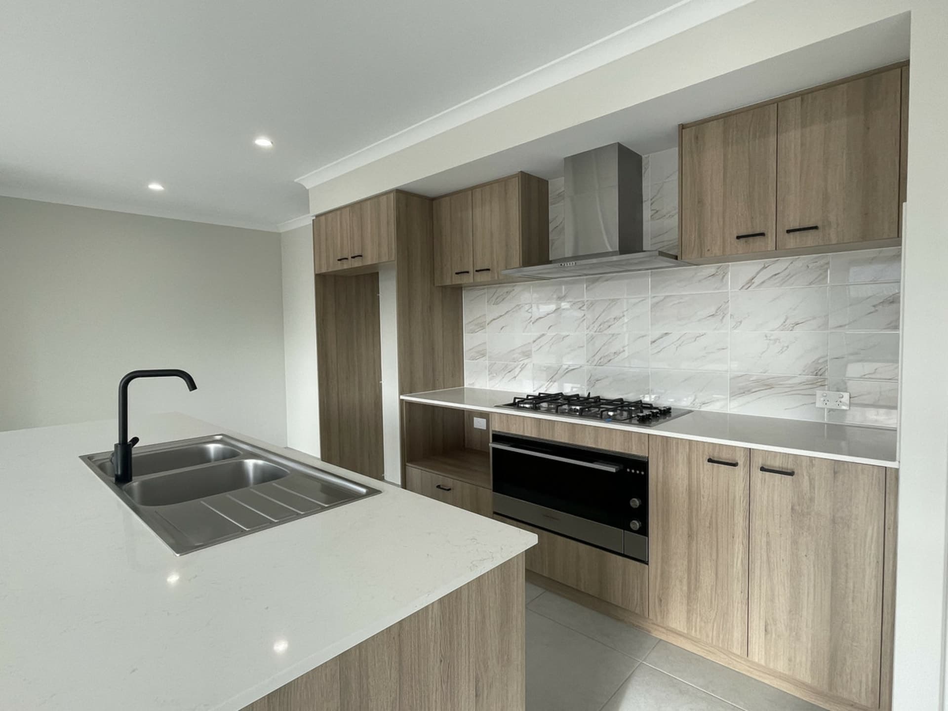 82 Paparone Road Baldivis WA, Baldivis - Thumbnail 2