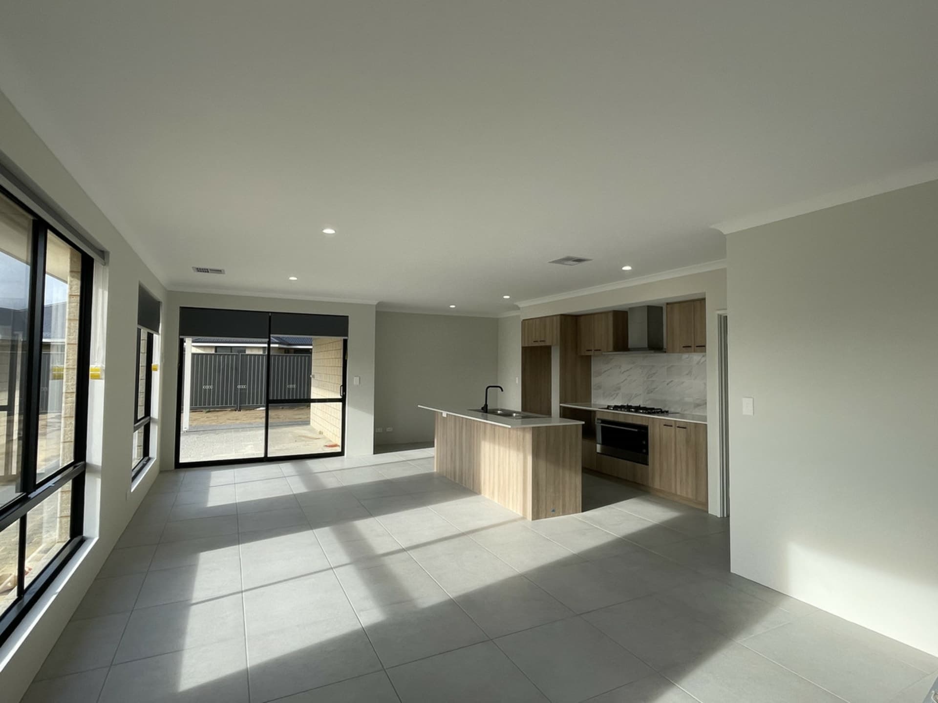82 Paparone Road Baldivis WA, Baldivis - Thumbnail 3