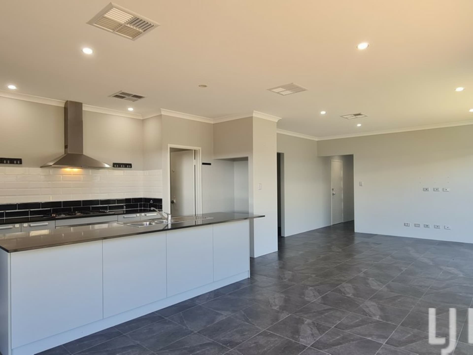 18 Toolibin Rise, Baldivis, Baldivis - Thumbnail 5
