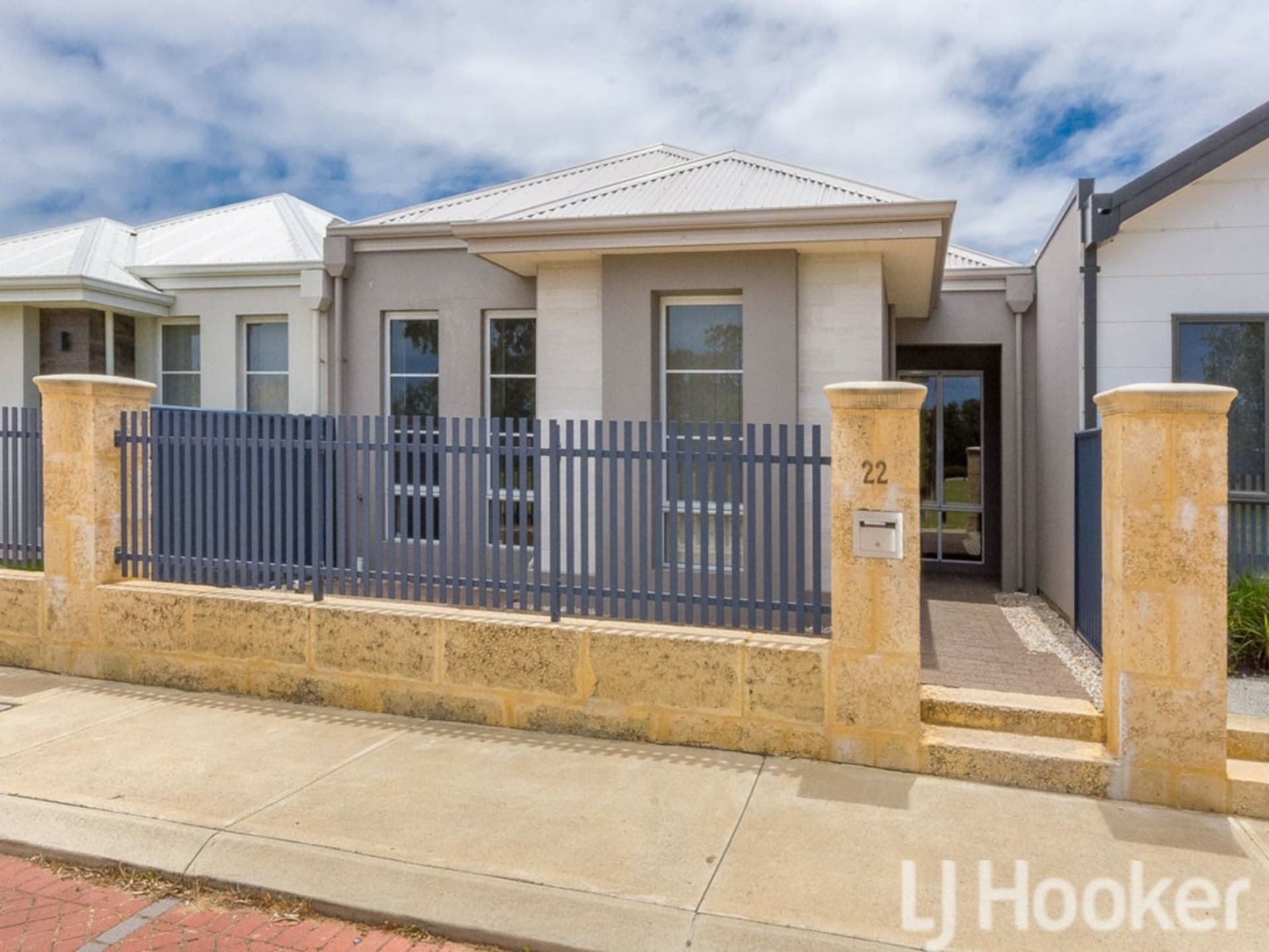 22 Altham Grove Baldivis WA, Baldivis - Thumbnail 2
