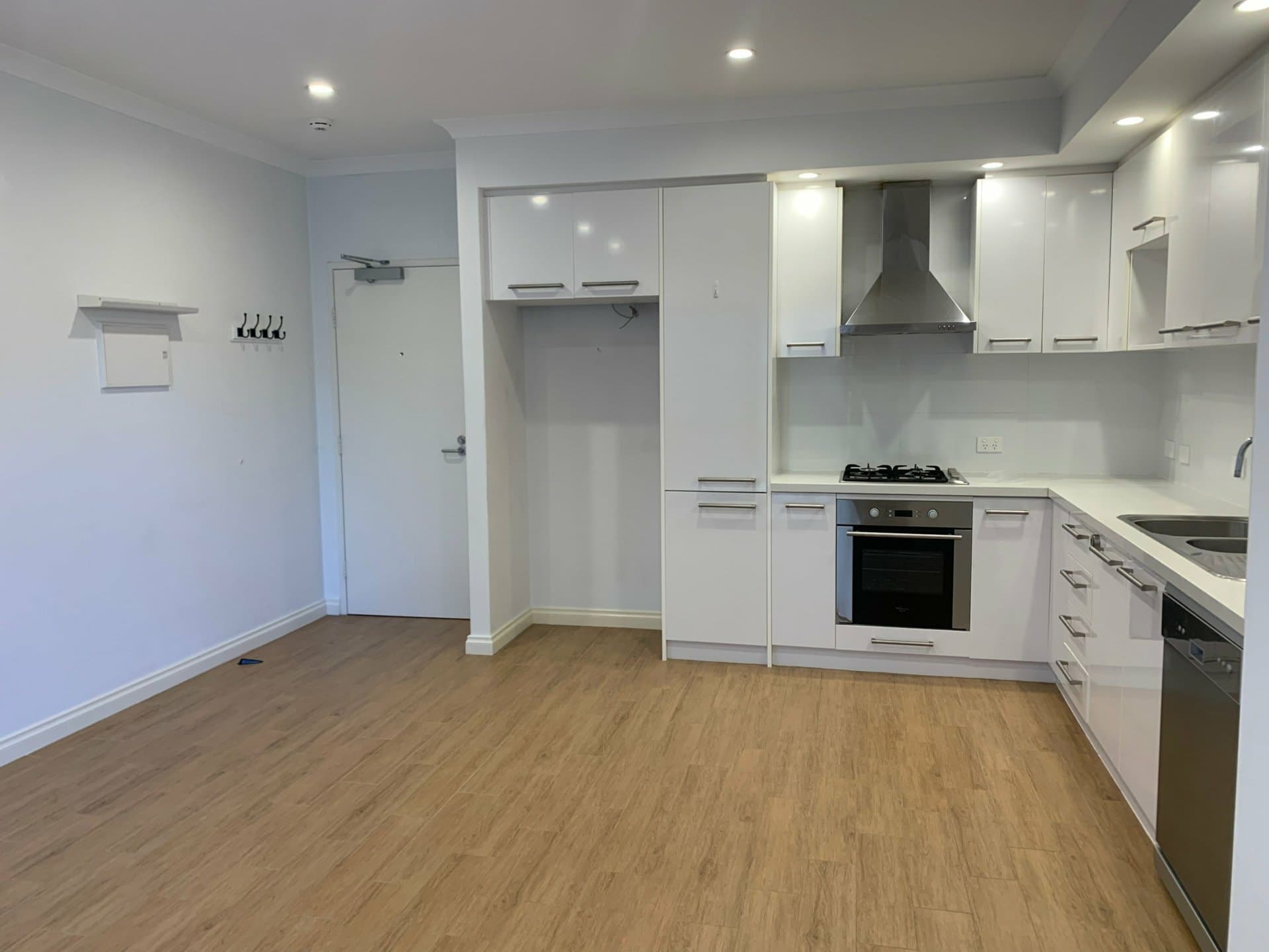 4/1 Mercer Way Balga WA, Balga - Thumbnail 4