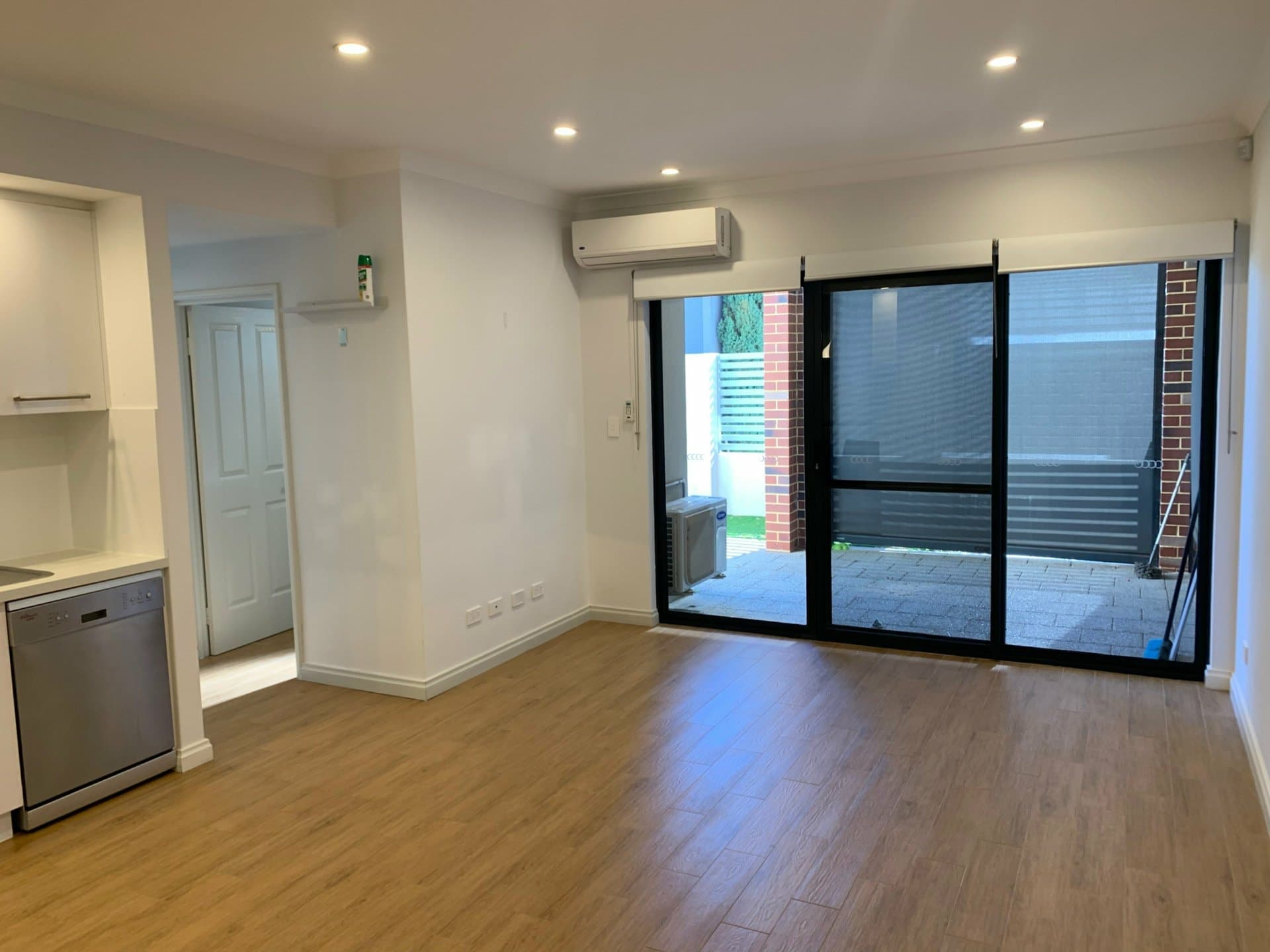 4/1 Mercer Way Balga WA, Balga - Thumbnail 6