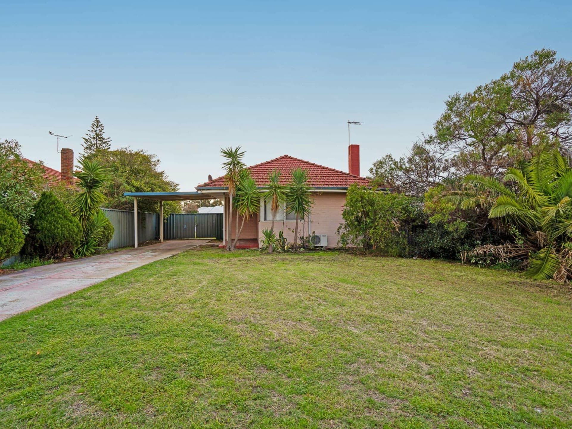 49 Wittering Cr Balga WA, Balga - Thumbnail 2
