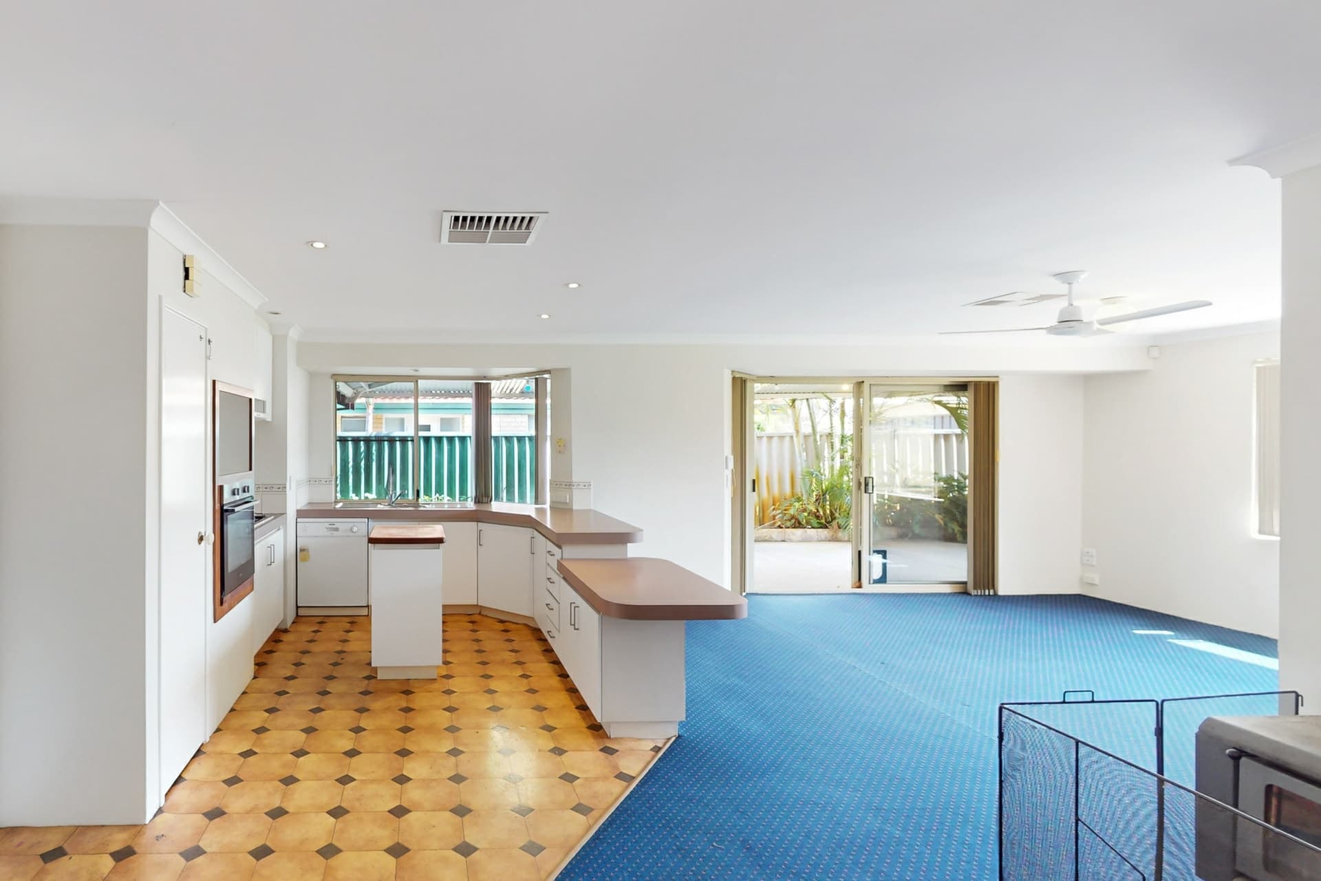 24 Desault Cove, Ballajura, Ballajura - Thumbnail 5