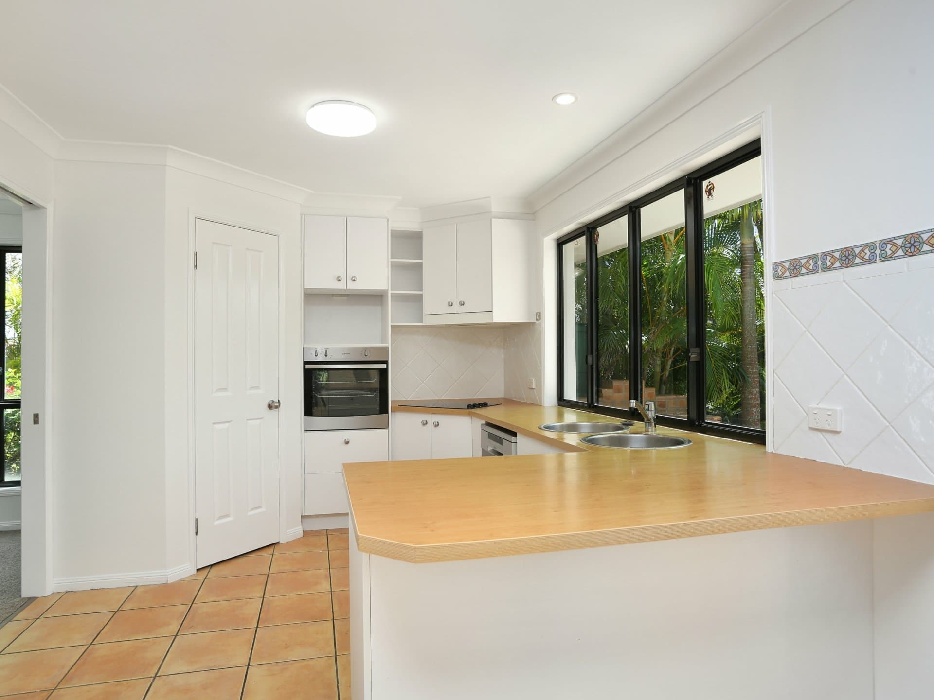 94 Voyagers Drive, Banksia Beach, Banksia Beach - Thumbnail 4