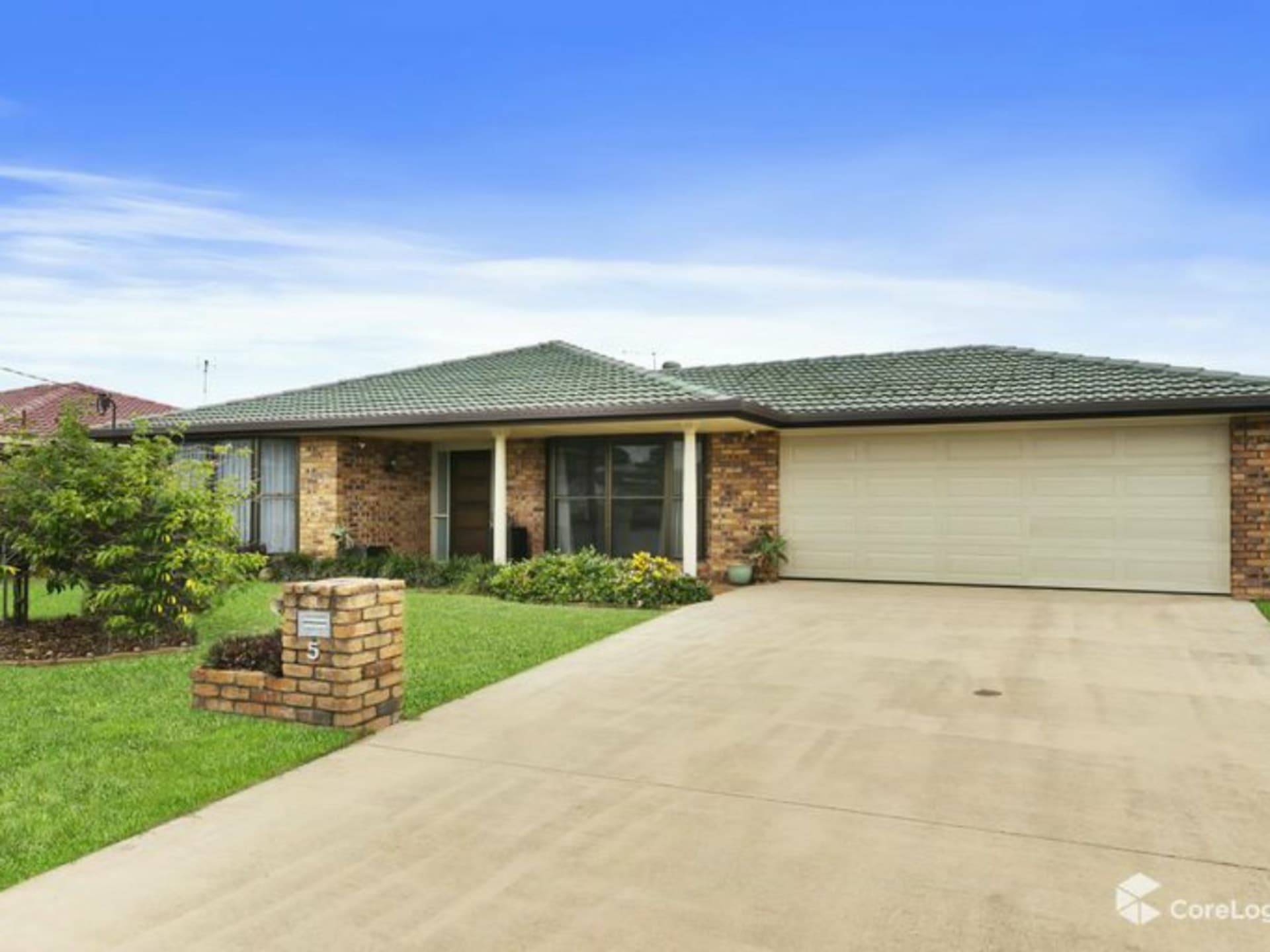 5 Banks Street, Banksia Beach, Banksia Beach - Thumbnail 2