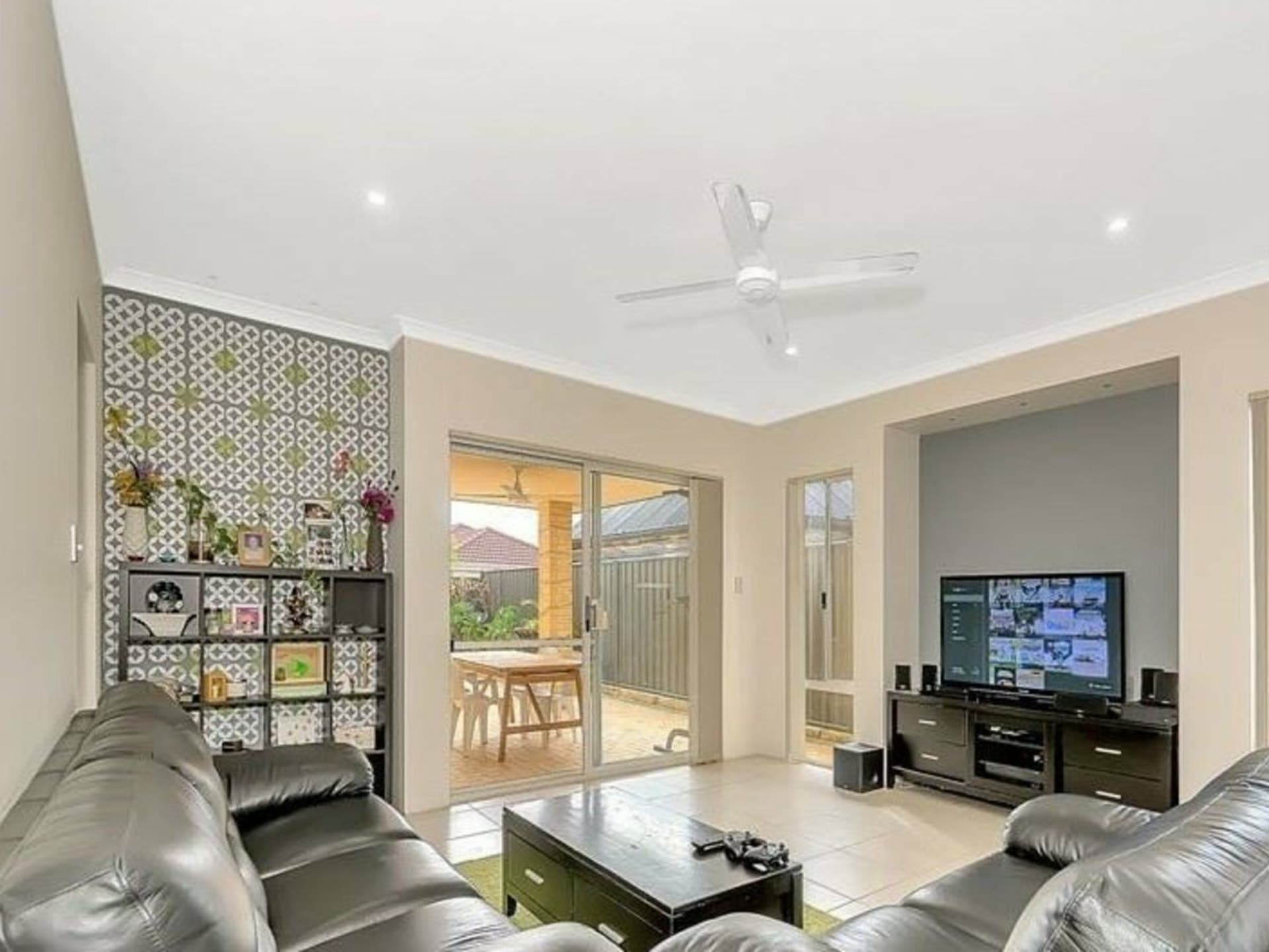 157 Grandis Boulevard, Banksia Grove, Banksia Grove - Thumbnail 3