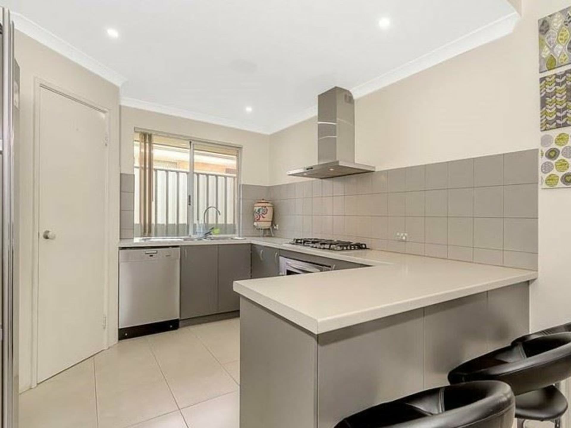 157 Grandis Boulevard, Banksia Grove, Banksia Grove - Thumbnail 4