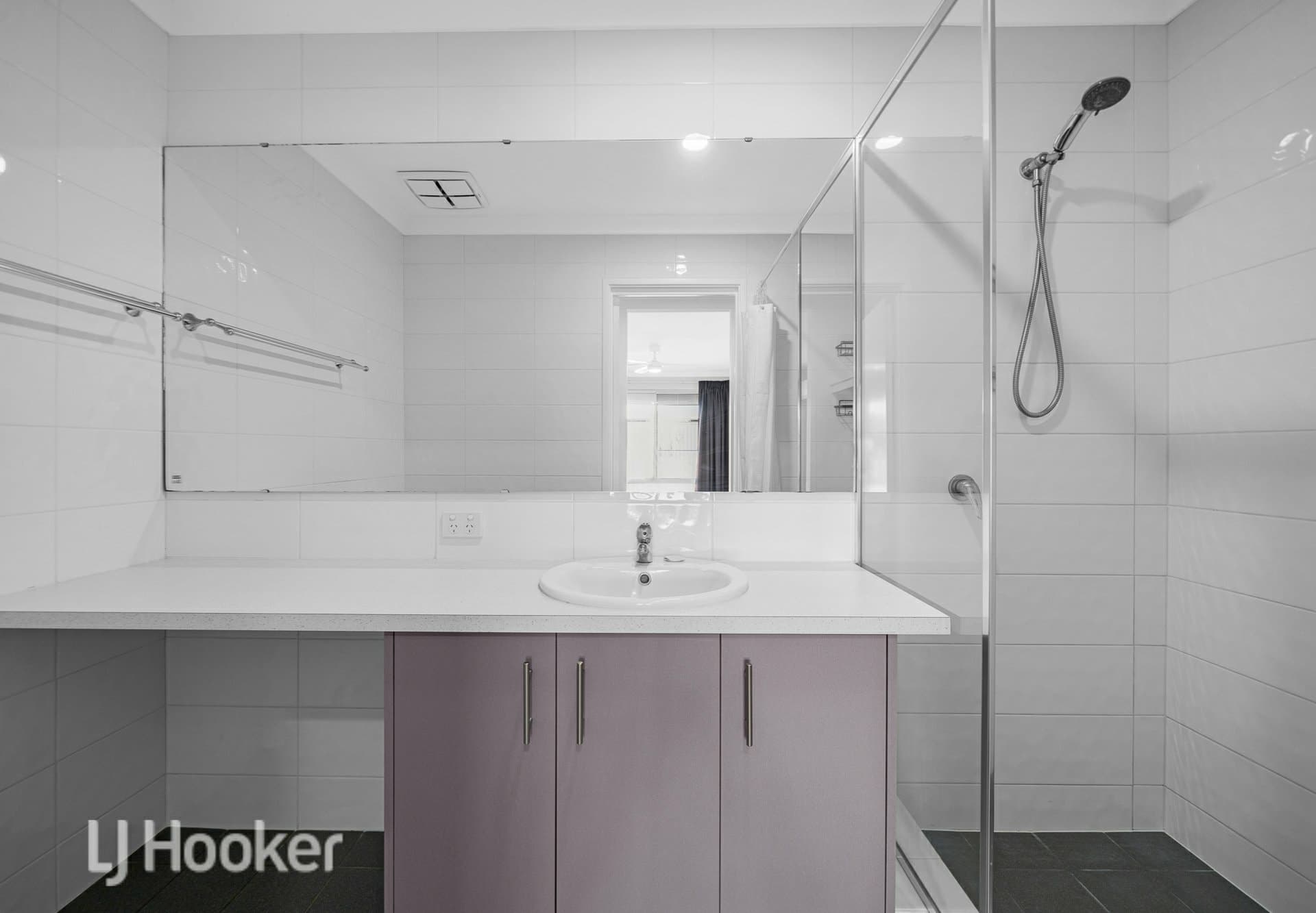 56 Azolla Street, Banksia Grove, Banksia Grove - Thumbnail 5