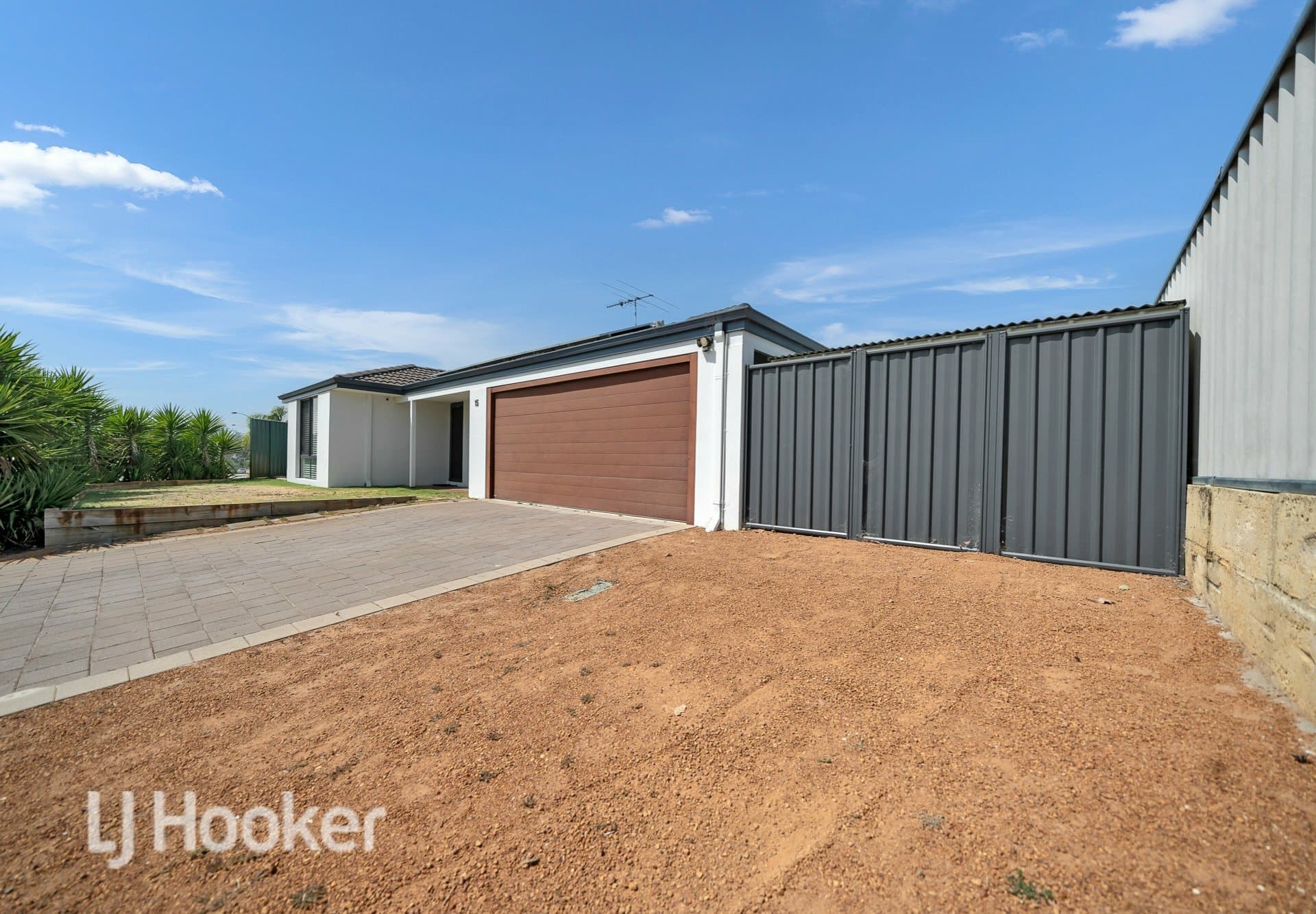 15 Elderiana Link, Banksia Grove, Banksia Grove - Thumbnail 2
