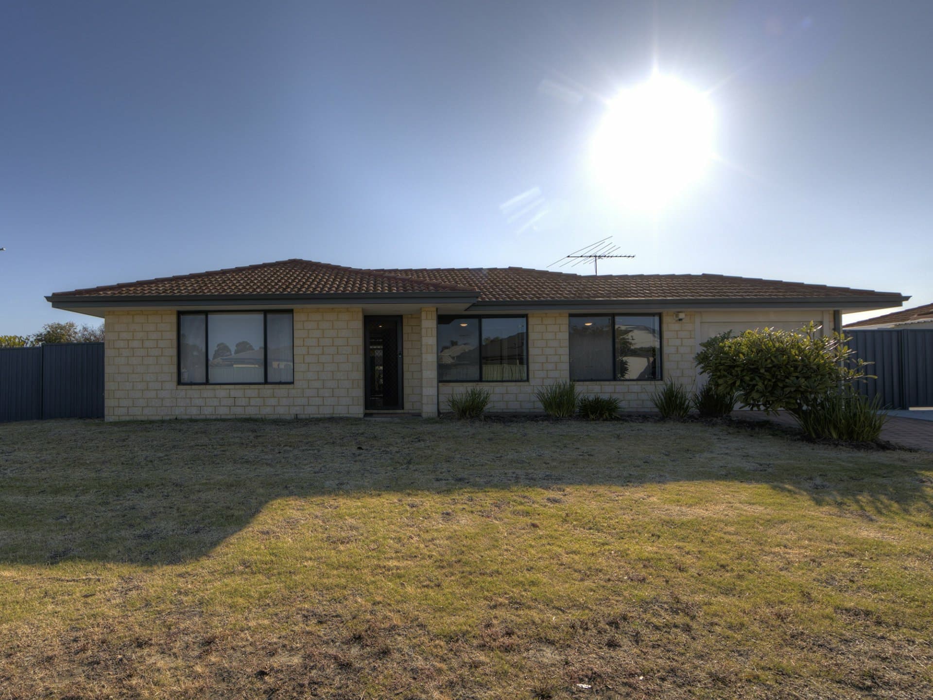 25 Kurrajong Boulevard, Banksia Grove, Banksia Grove - Thumbnail 2