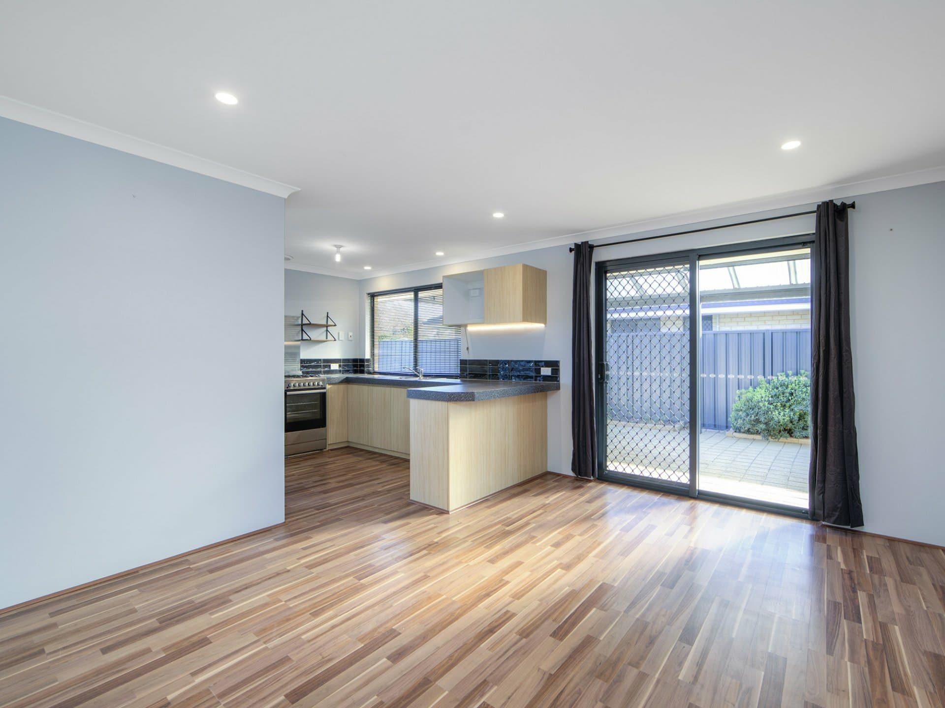 25 Kurrajong Boulevard, Banksia Grove, Banksia Grove - Thumbnail 6