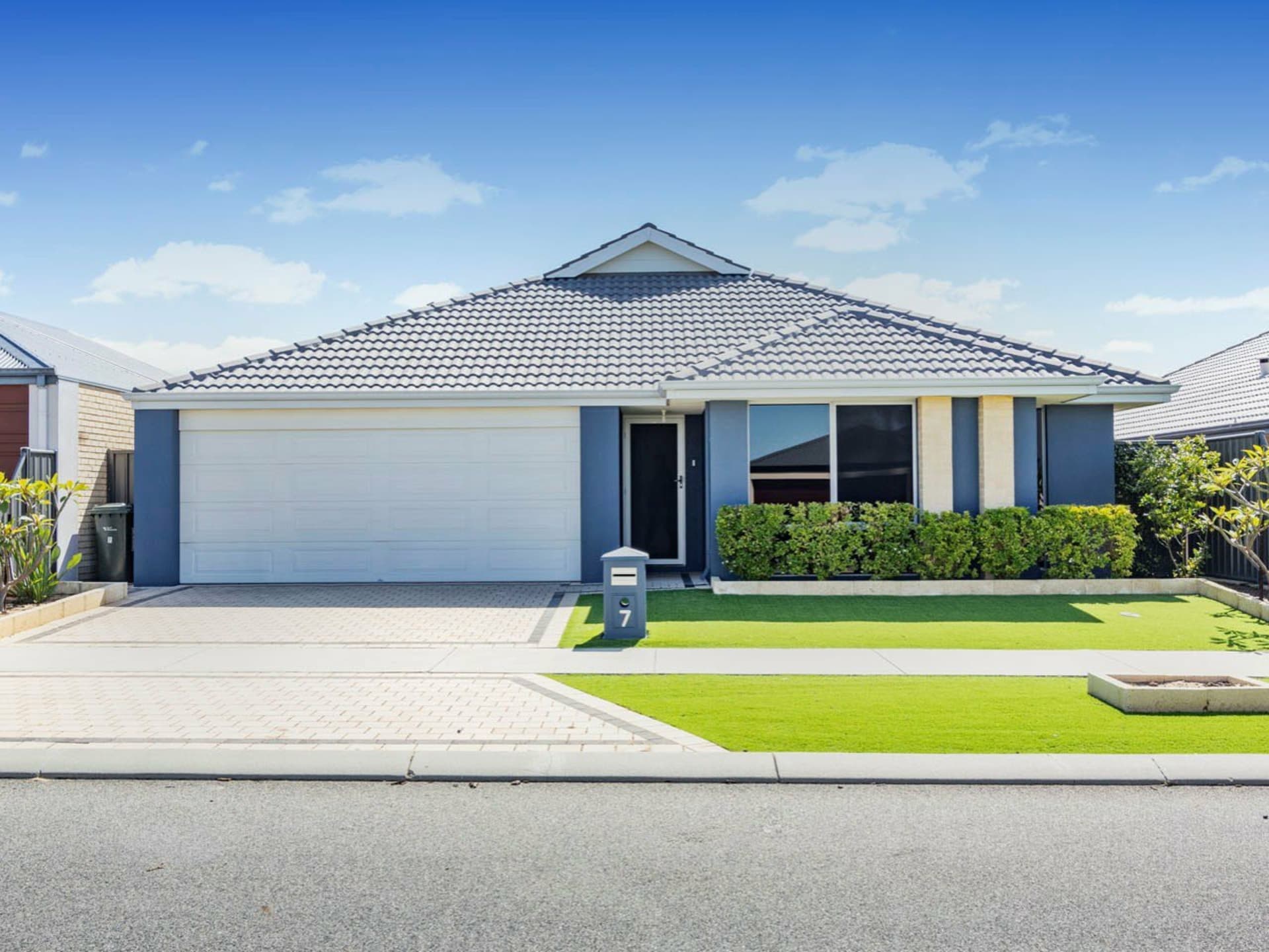 7 Pulchella Ramble, Banksia Grove, Banksia Grove - Thumbnail 2