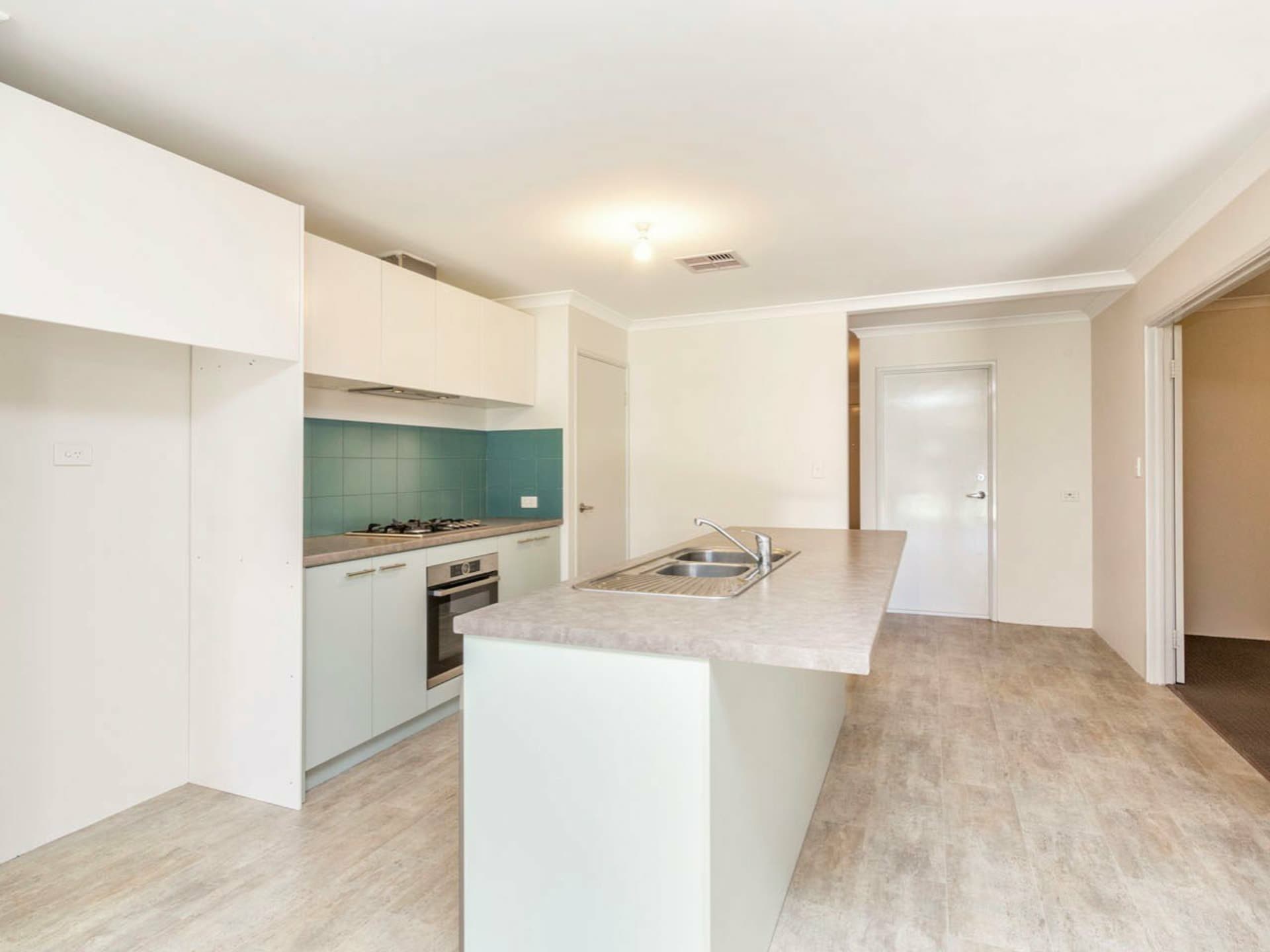 7 Pulchella Ramble, Banksia Grove, Banksia Grove - Thumbnail 4