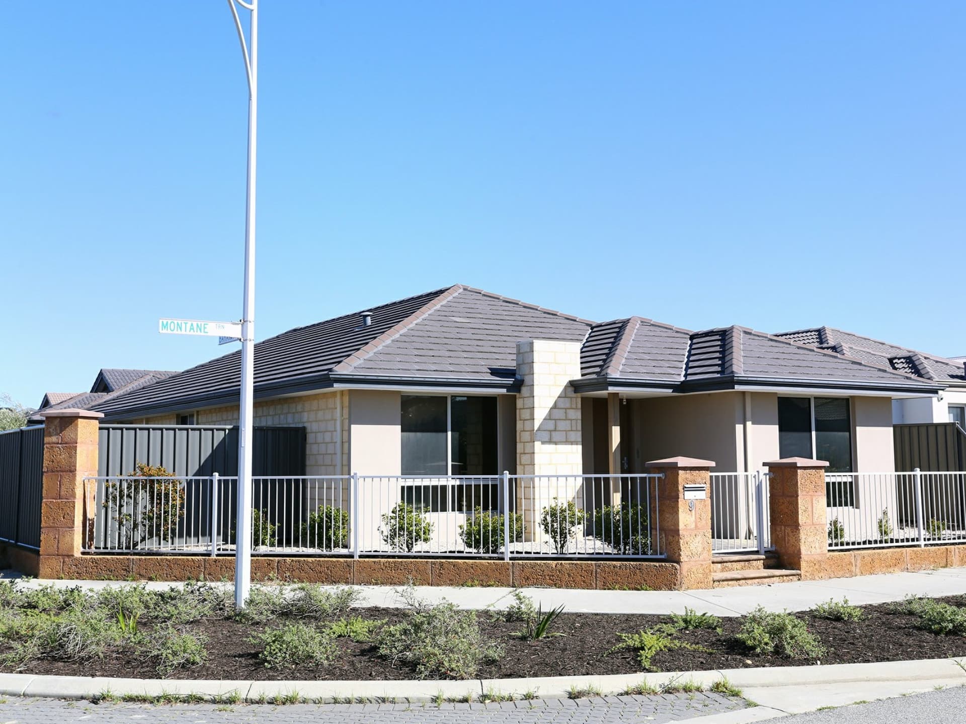 9 Montane Turn, Banksia Grove, Banksia Grove - Image 1