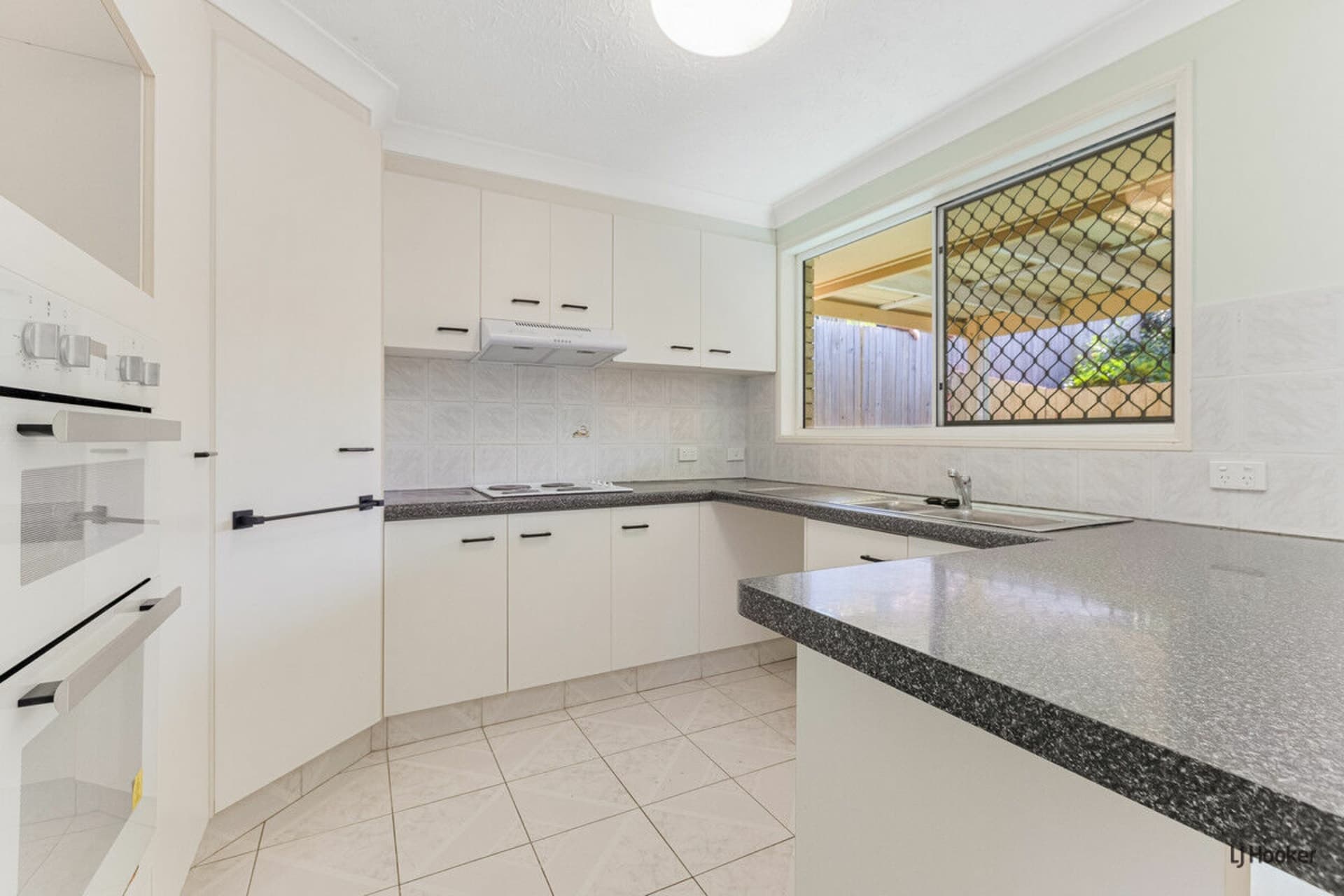 1/8 Galway Court, Banora Point, Banora Point - Thumbnail 4