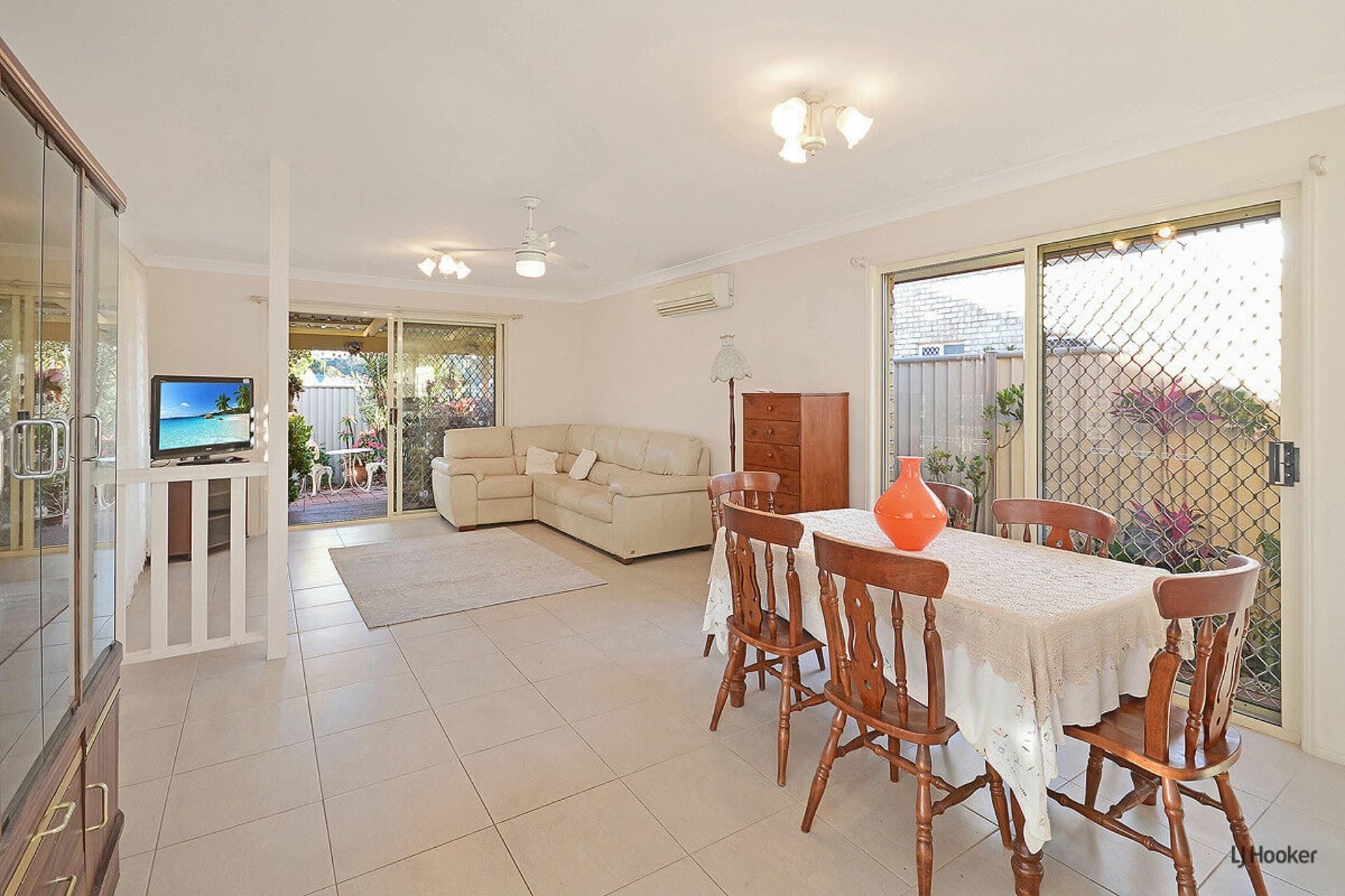 8/15 Avondale Drive, Banora Point, Banora Point - Image 1