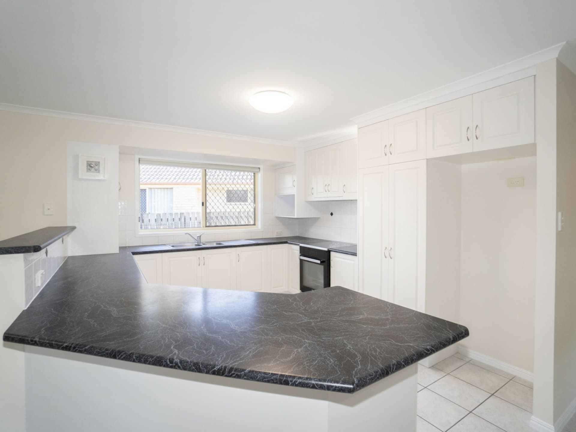 11 Birdwood Crescent Bargara QLD, Bargara - Thumbnail 3