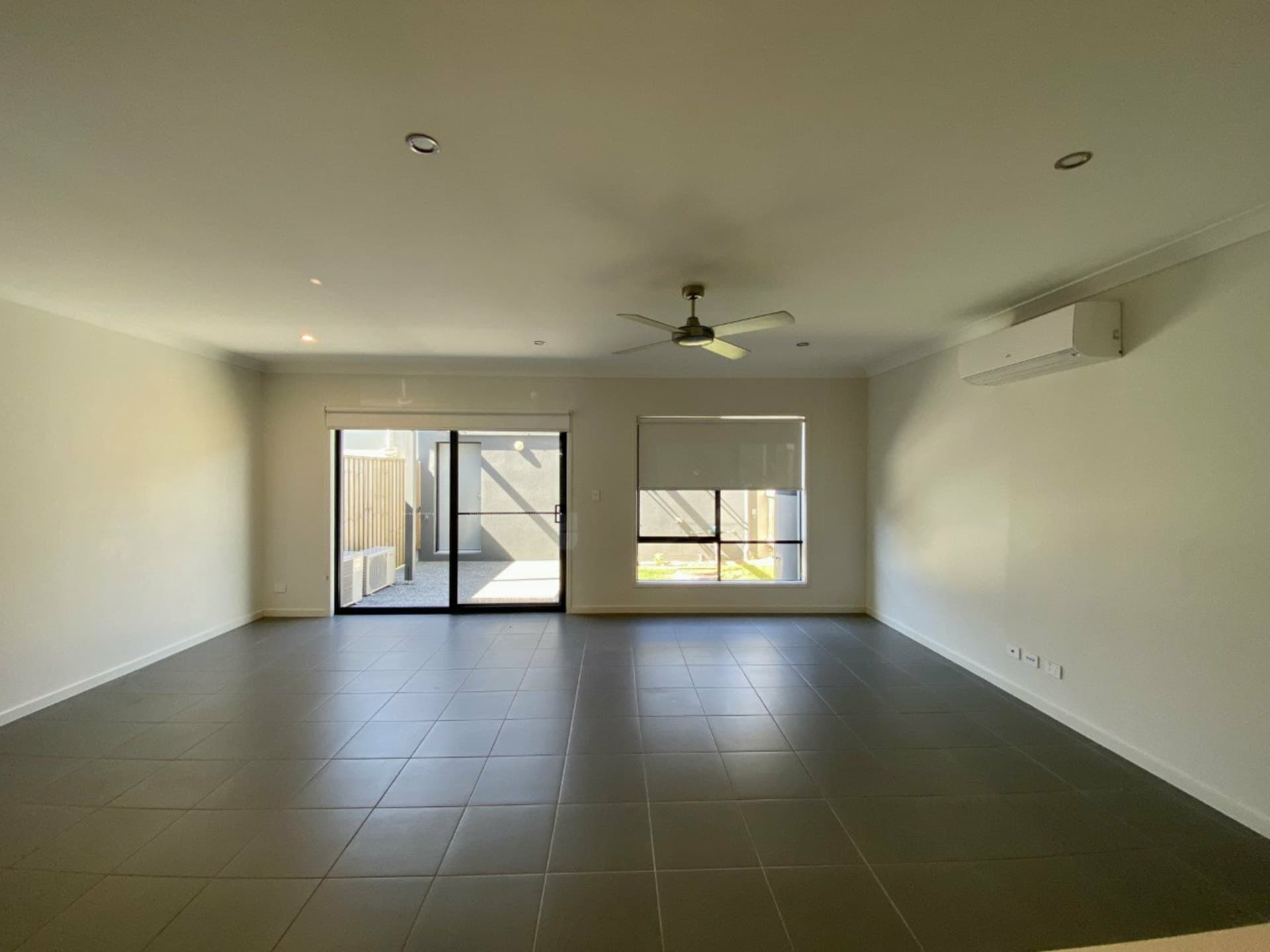 12 Emerson Street Baringa QLD, Baringa - Thumbnail 4