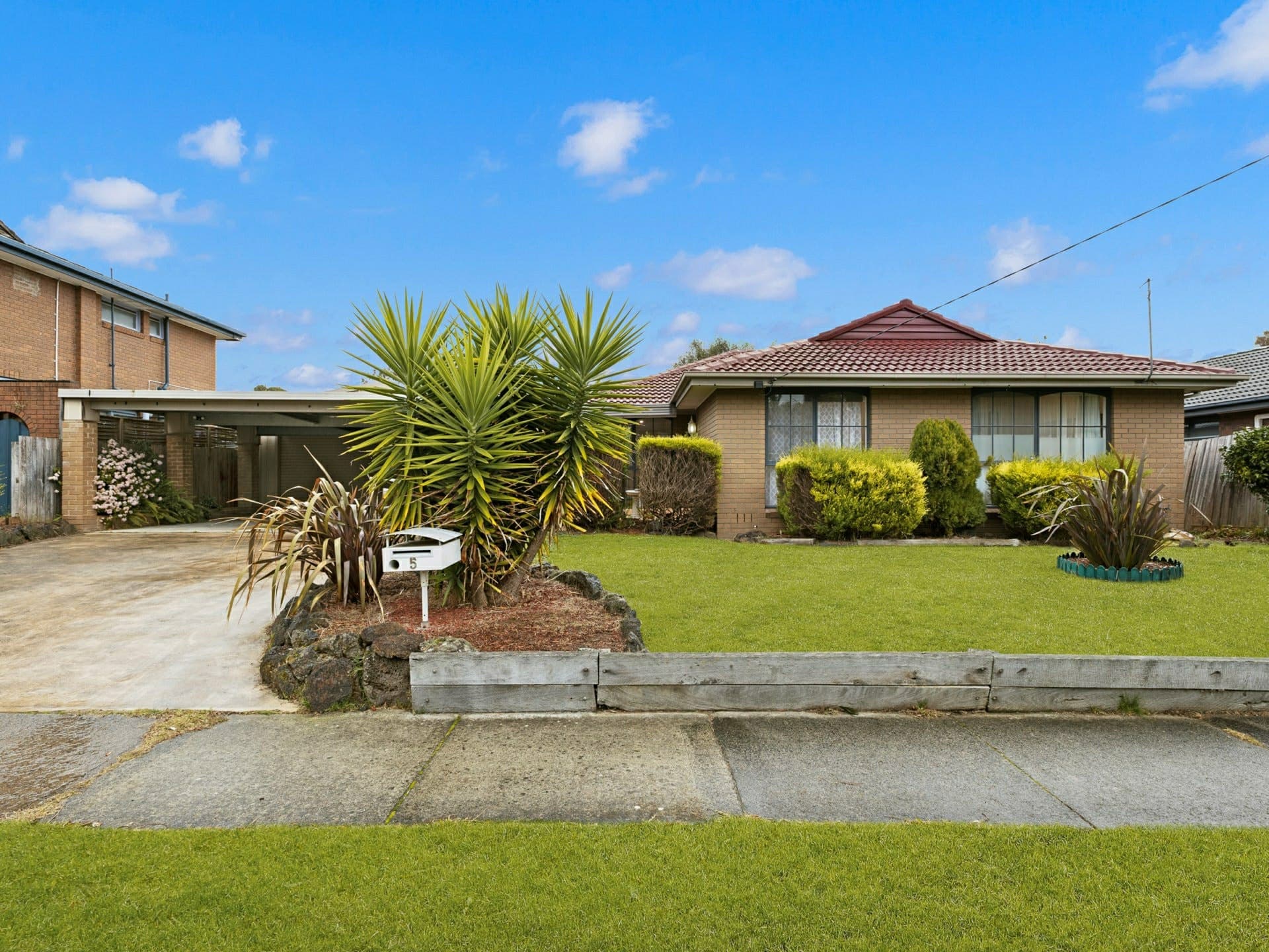 5 Allambanan Drive, Bayswater, Bayswater - Image 1