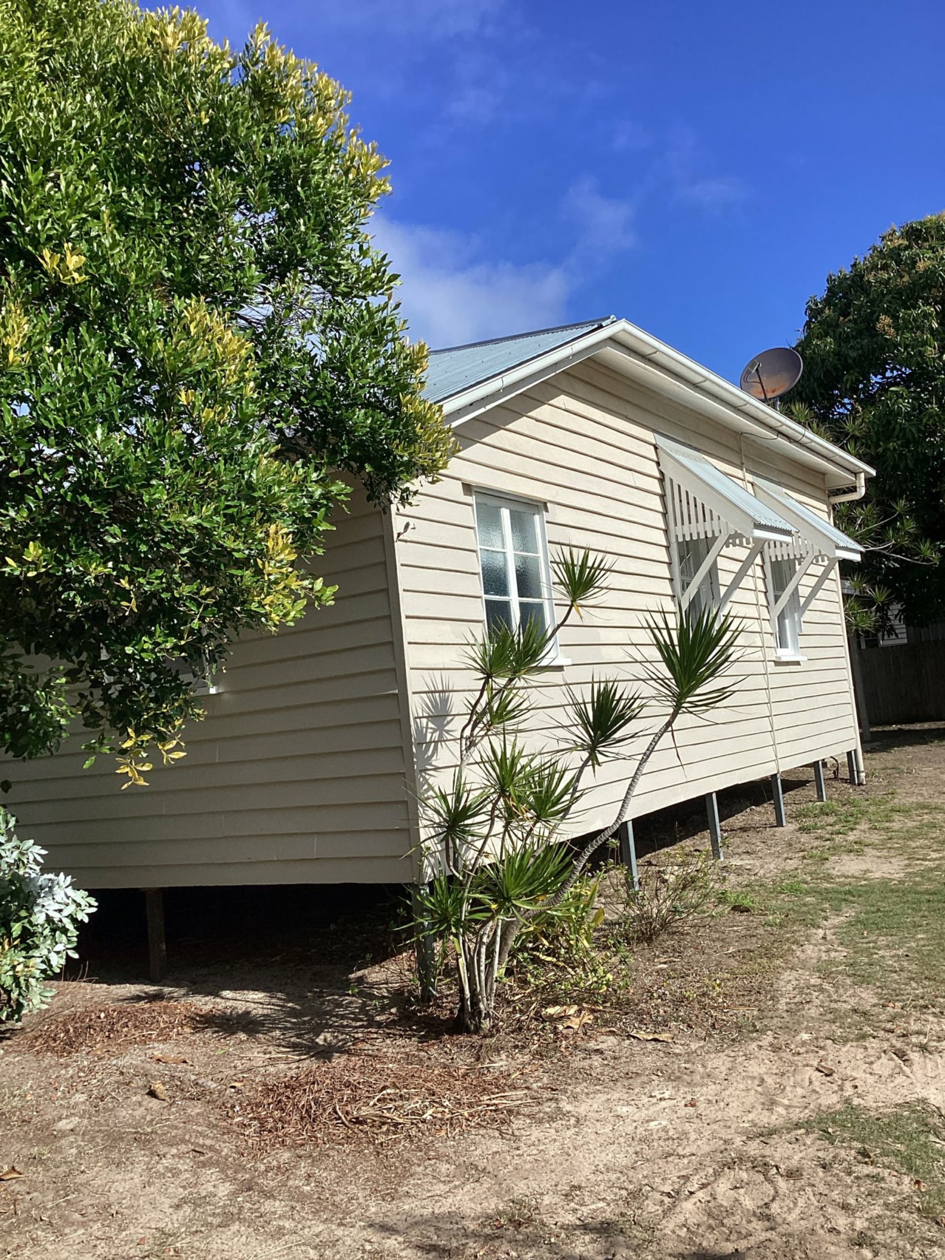 2 Bishop Road Beachmere QLD, Beachmere - Thumbnail 2