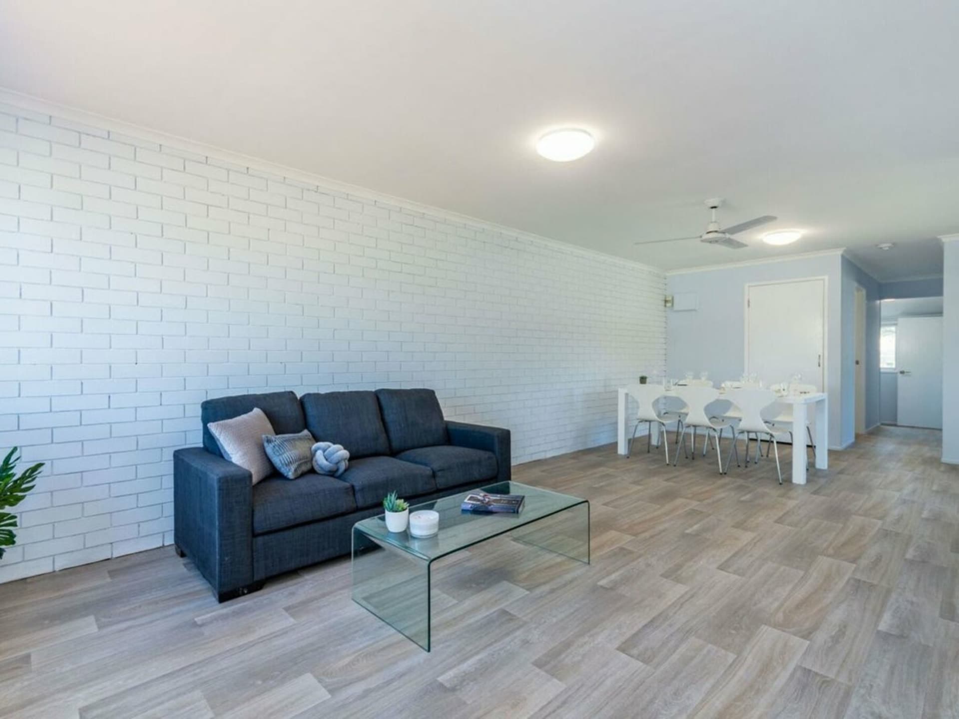 2/1 Bryant Street Beachmere QLD, Beachmere - Thumbnail 3