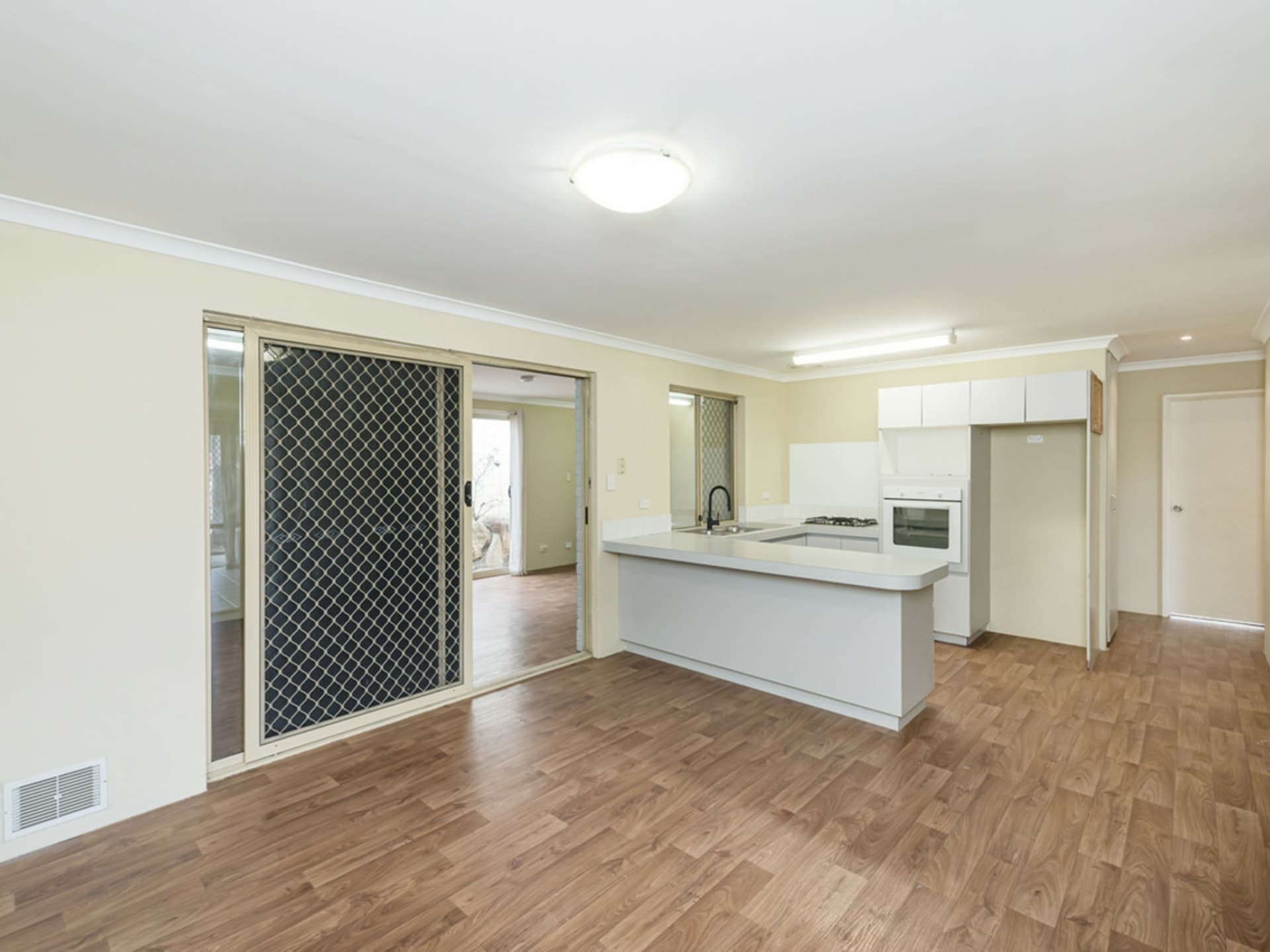 62 Sacramento Avenue Beechboro WA, Beechboro - Thumbnail 5