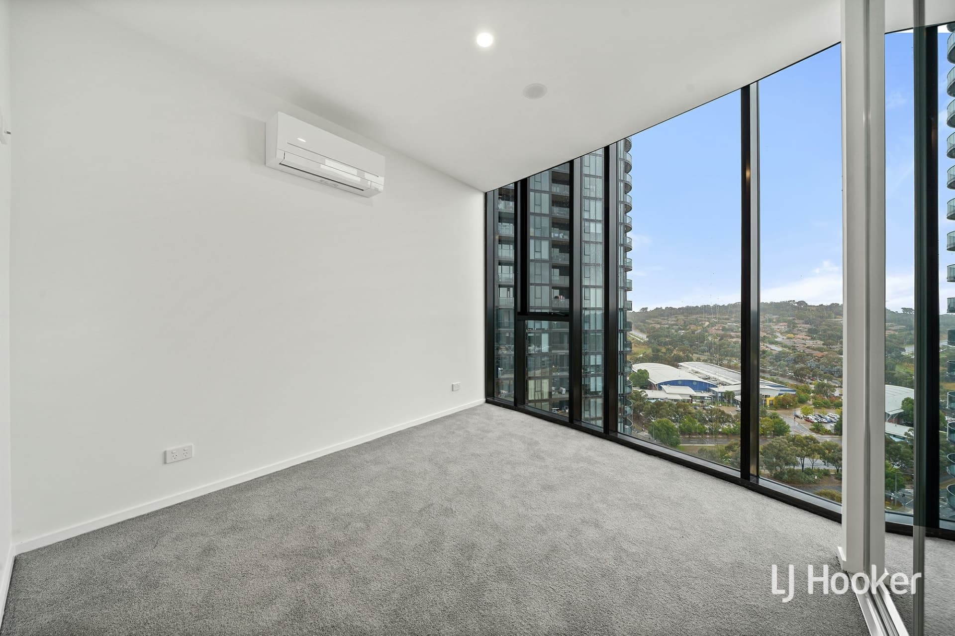 1612/3 Grazier Lane Belconnen ACT, Belconnen - Thumbnail 5