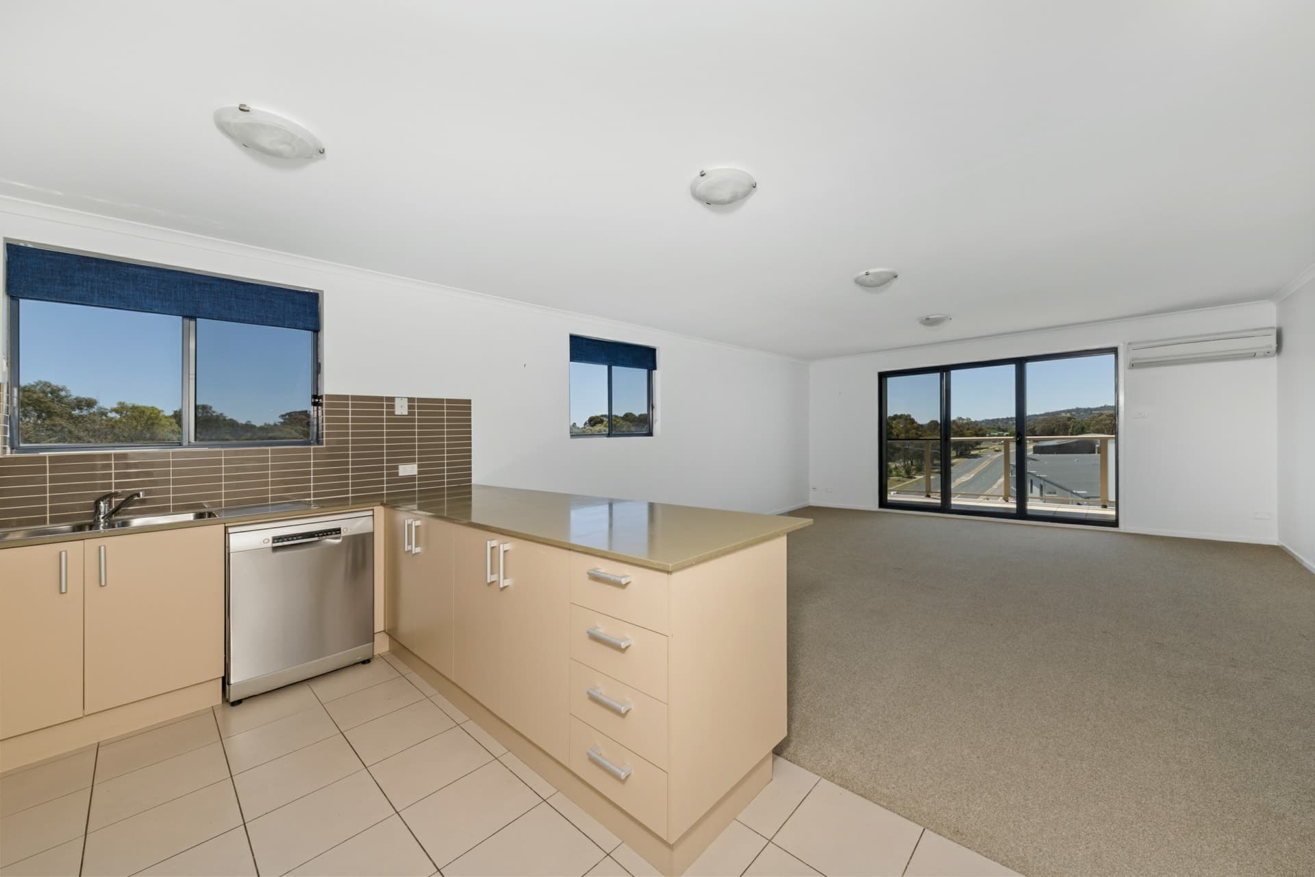 15C/21 Beissel Street, Belconnen, Belconnen - Image 1