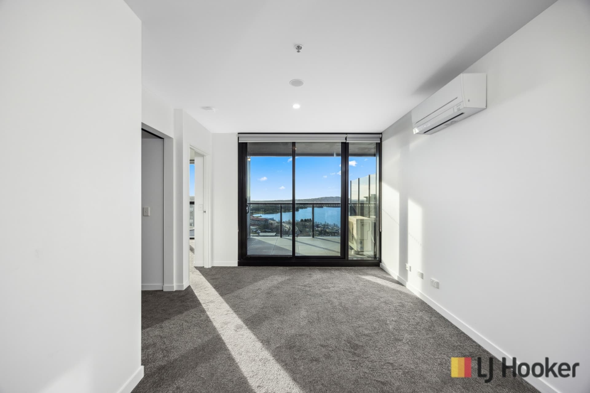 1804/2 Grazier Lane Belconnen ACT, Belconnen - Thumbnail 5