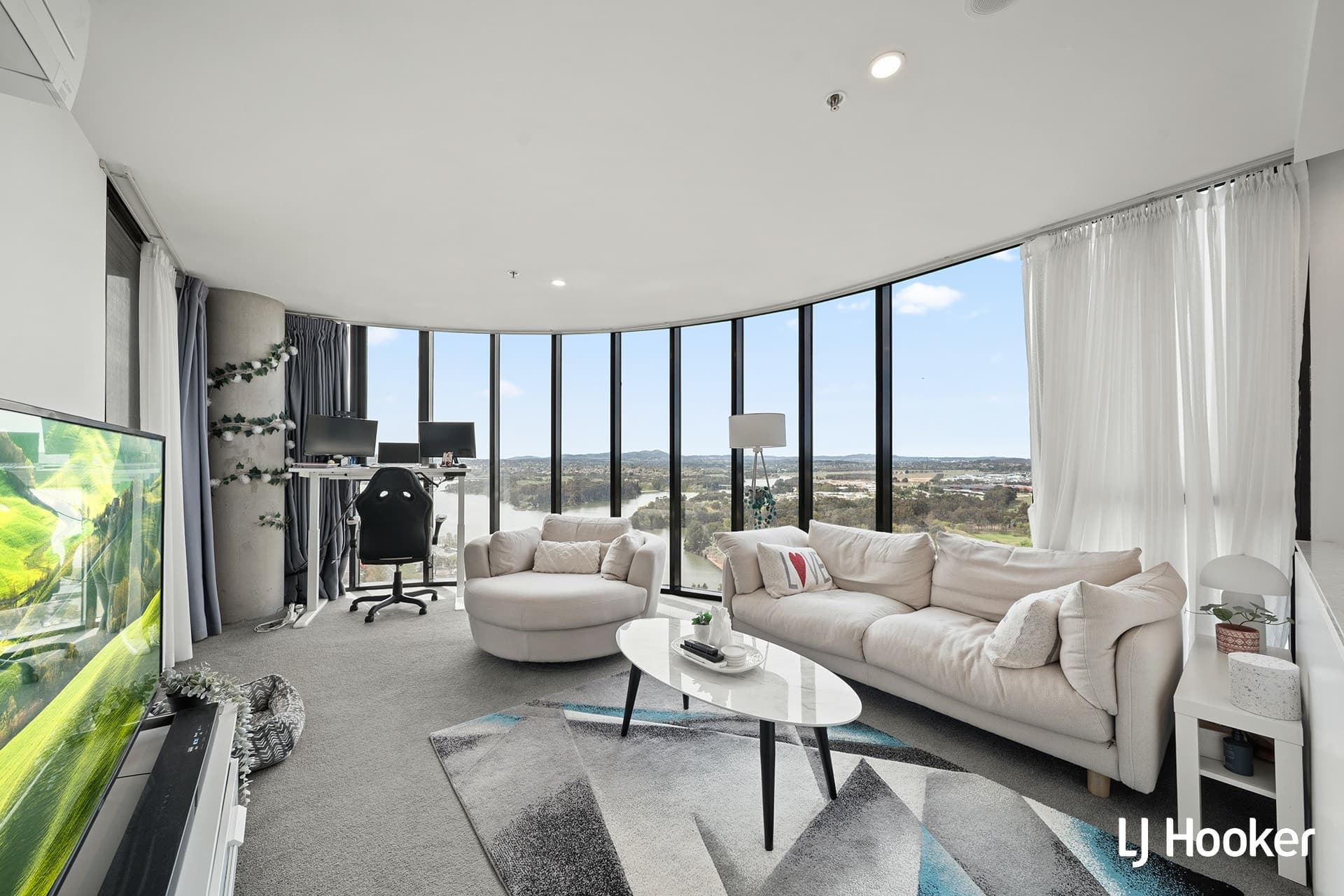 2203/1 Grazier Lane Belconnen ACT, Belconnen - Thumbnail 3