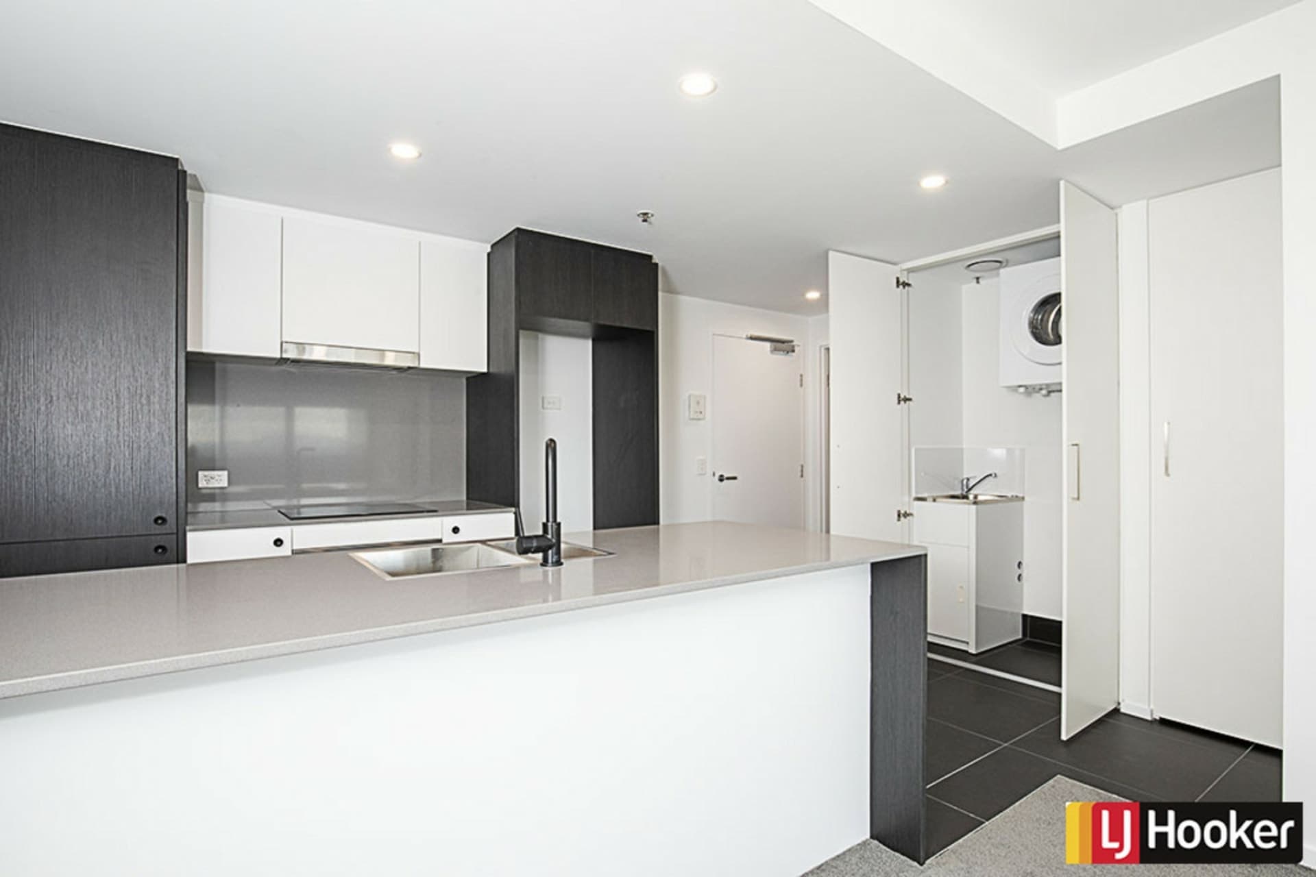 1007/6 GRAZIER Lane Belconnen ACT, Belconnen - Thumbnail 4