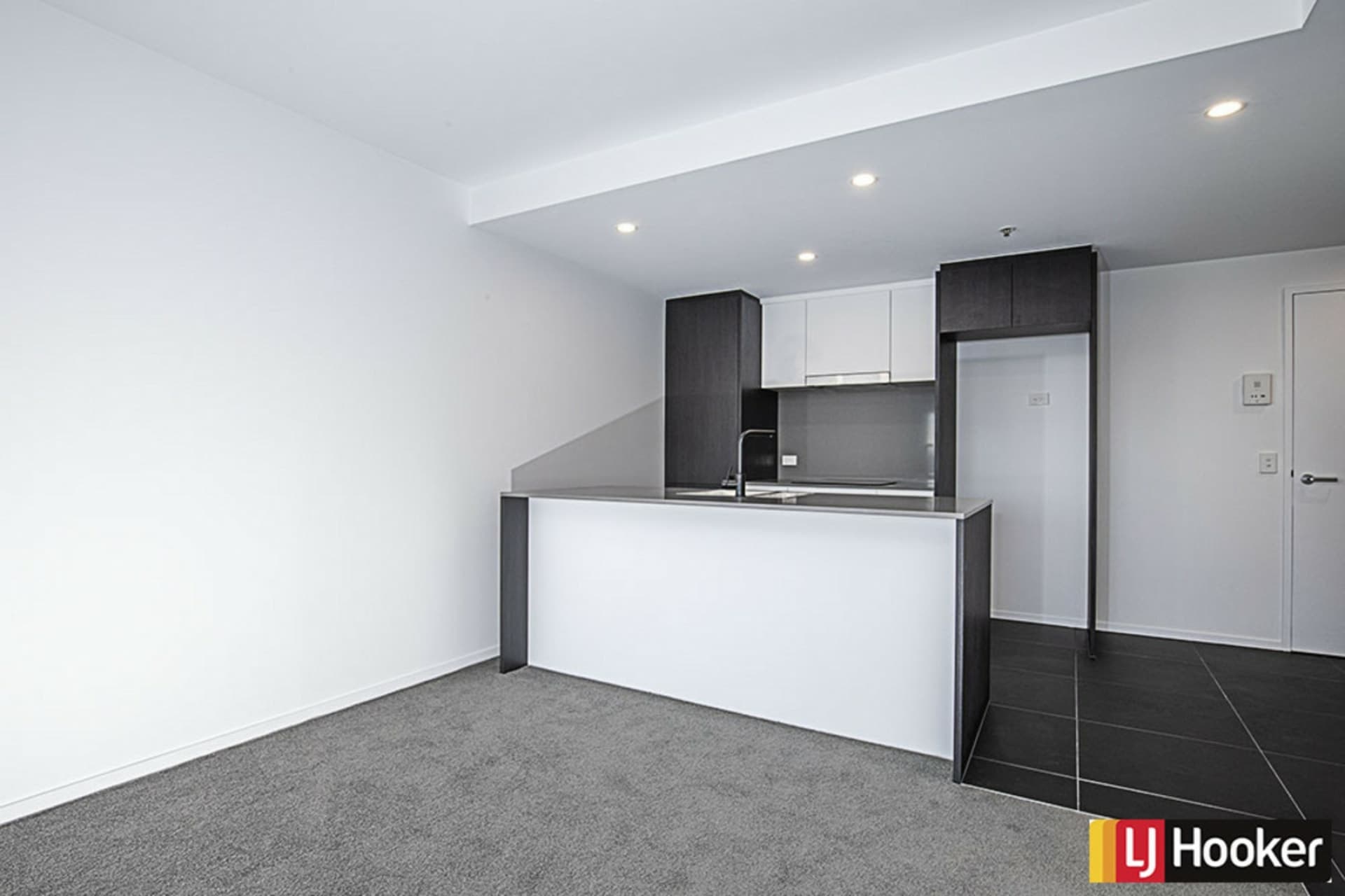 1007/6 GRAZIER Lane Belconnen ACT, Belconnen - Thumbnail 5