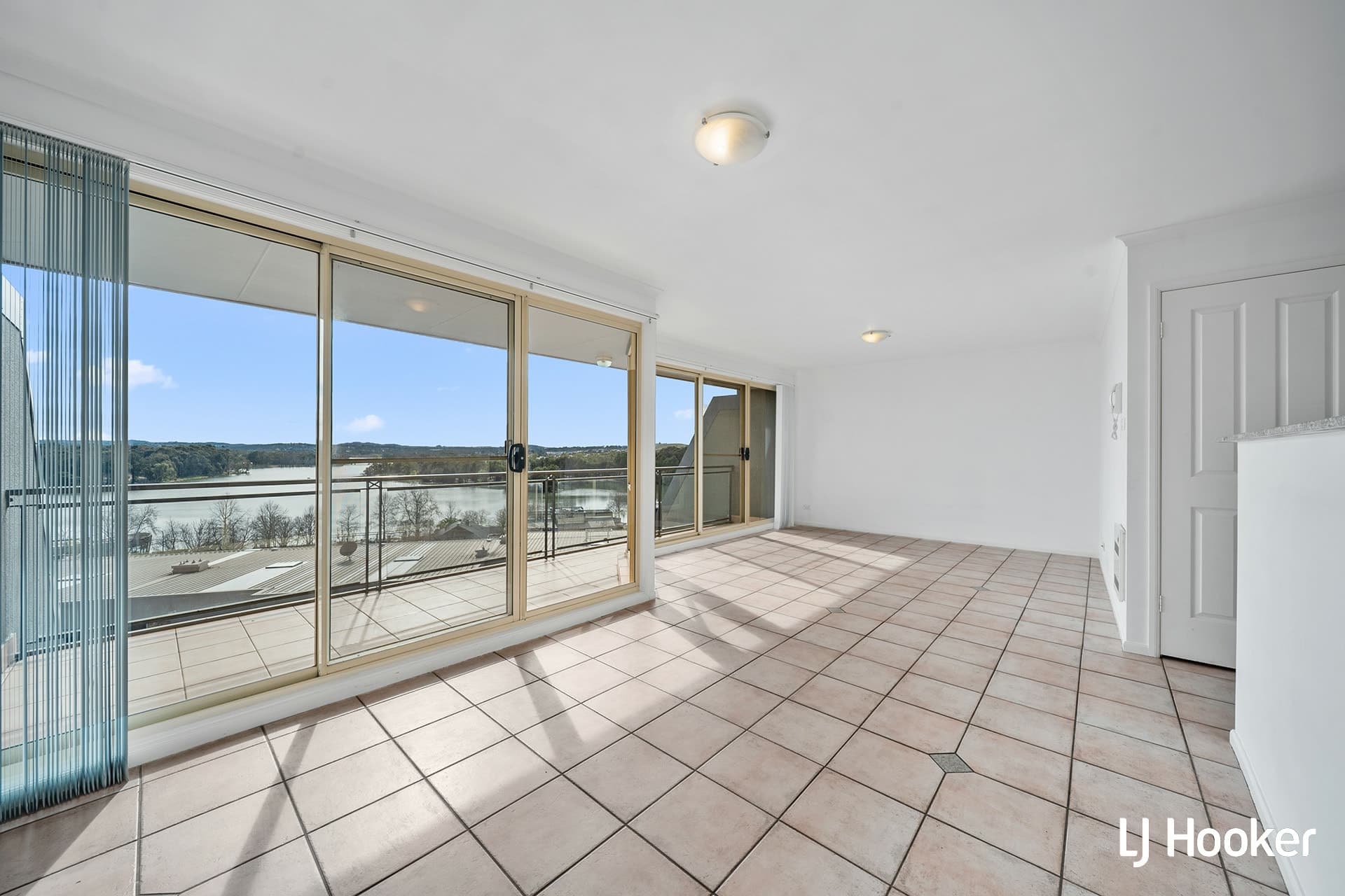 65/13 Chandler Street, Belconnen, Belconnen - Thumbnail 3