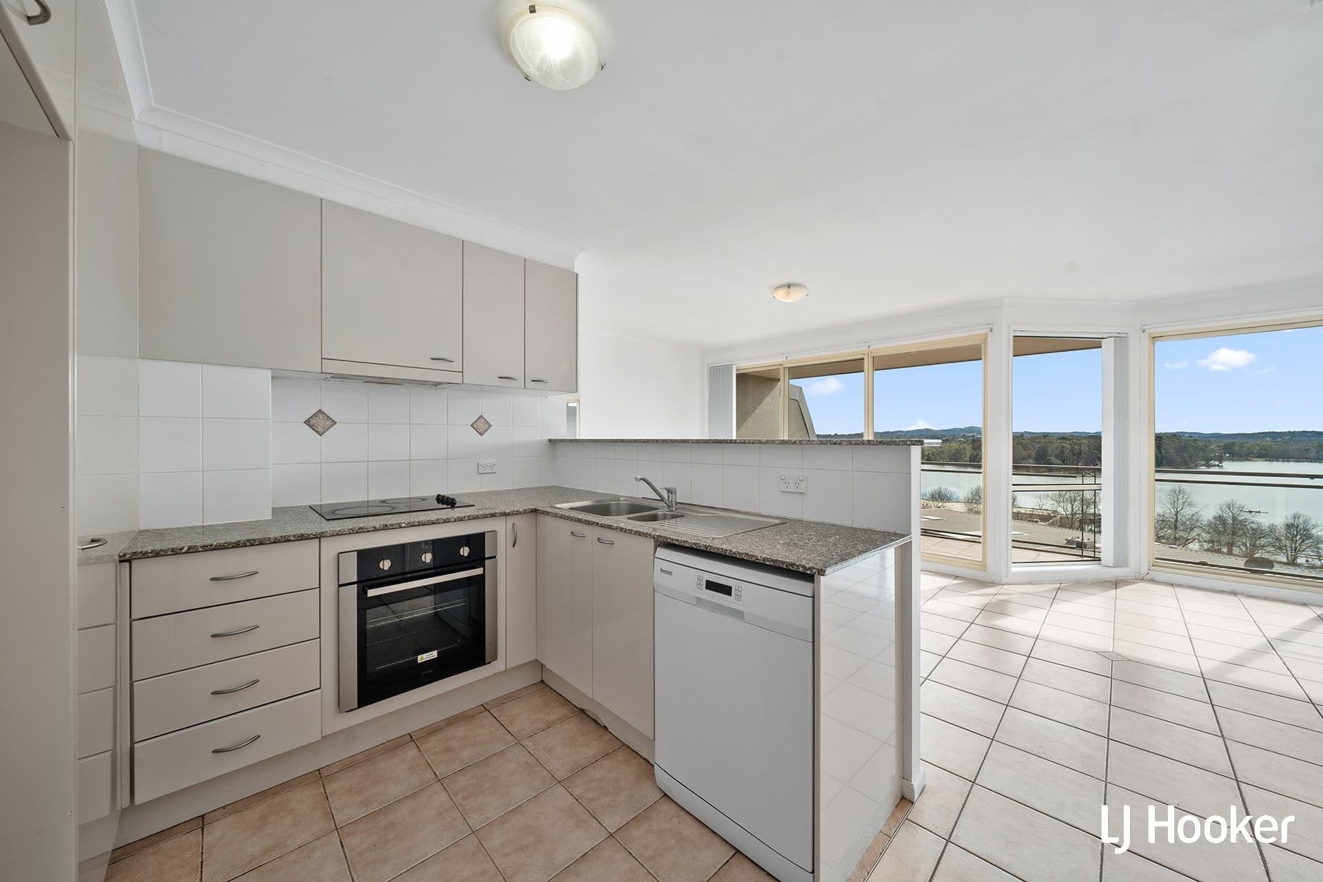 65/13 Chandler Street, Belconnen, Belconnen - Thumbnail 5