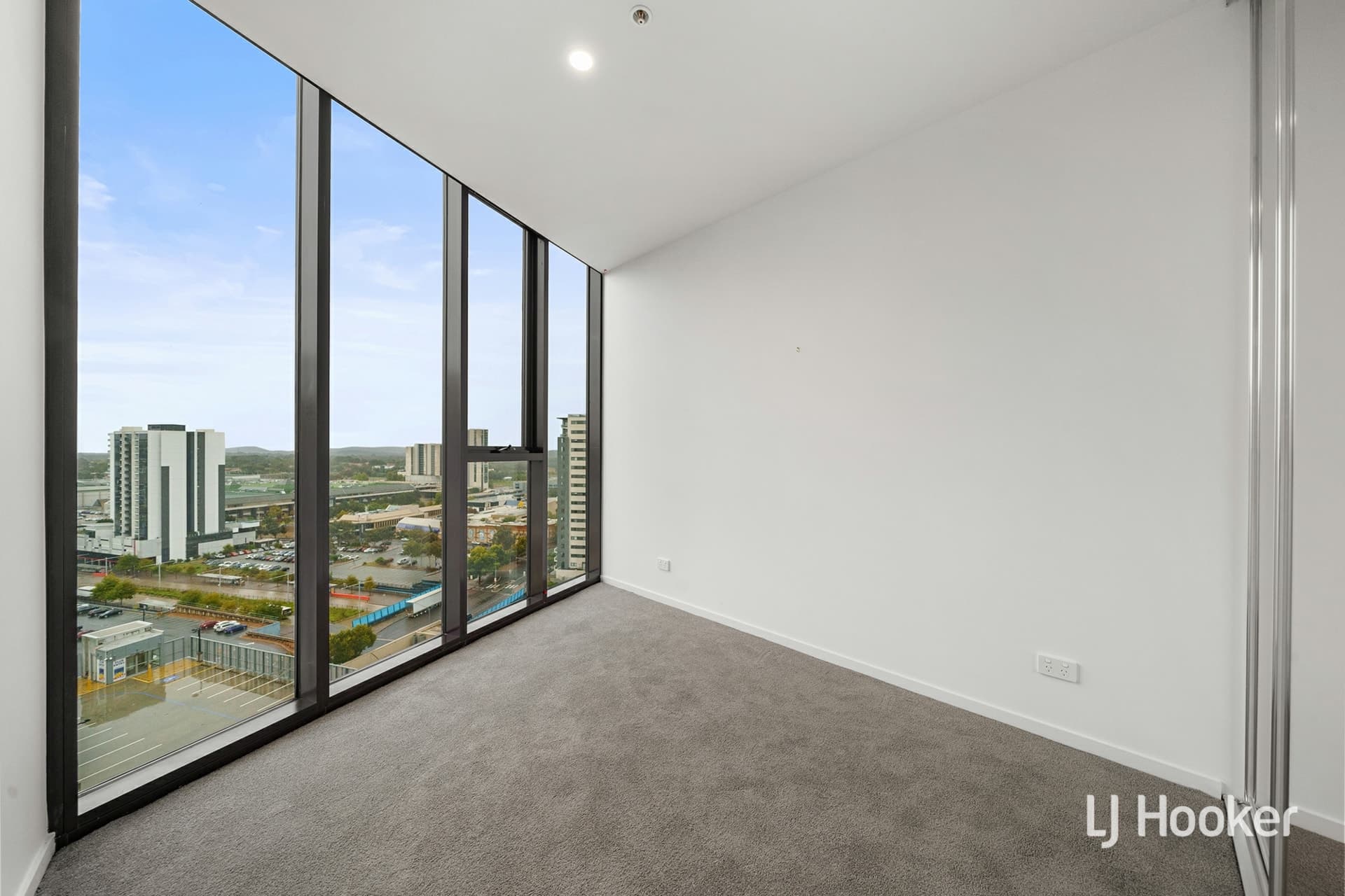 1313/3 Grazier Lane, Belconnen, Belconnen - Thumbnail 6