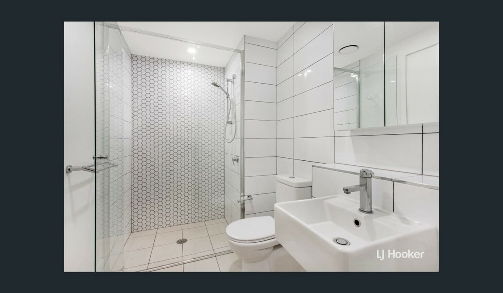 1113/120 Eastern Valley Way Belconnen ACT, Belconnen - Image 1