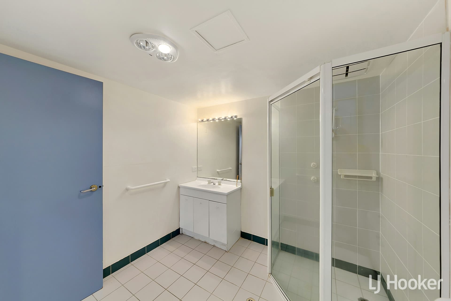 2/2 Ranken Place Belconnen ACT, Belconnen - Image 1