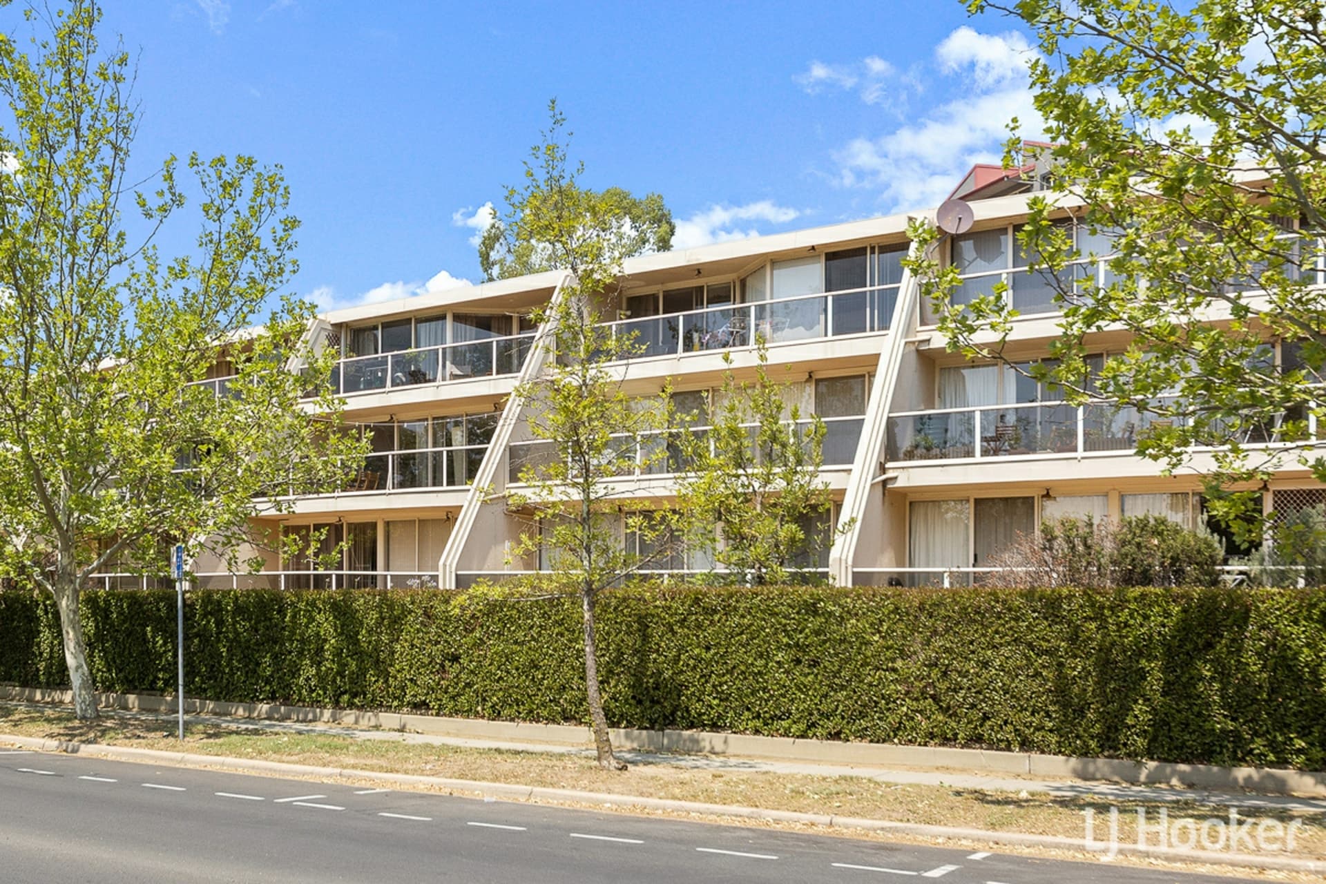 17/17 Chandler Street, Belconnen, Belconnen - Image 1