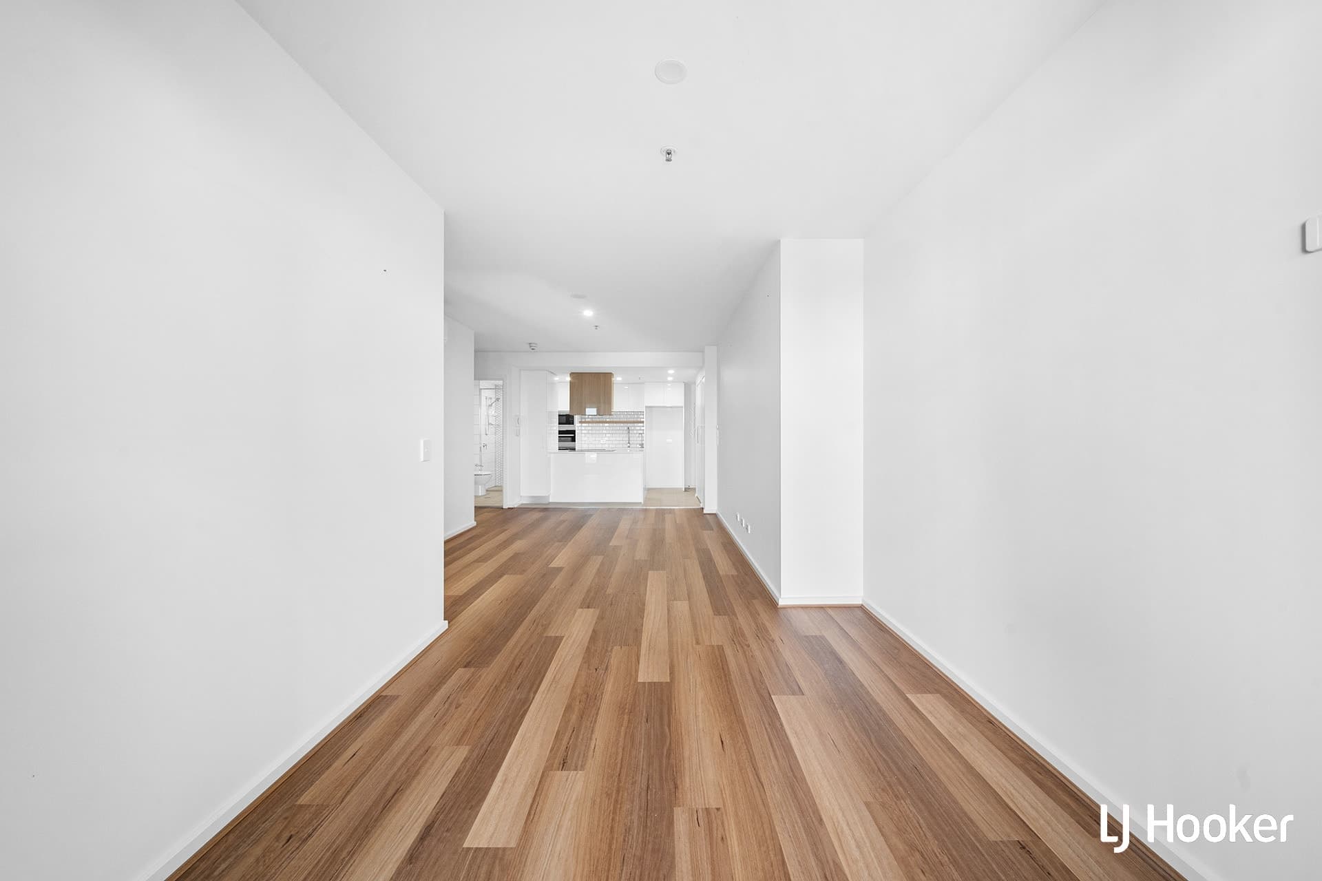 2310/120 Eastern Valley Way, Belconnen, Belconnen - Thumbnail 5
