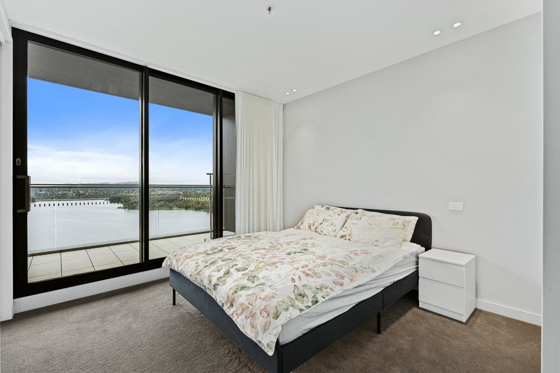 1805/161 Emu Bank, Belconnen, Belconnen - Thumbnail 7