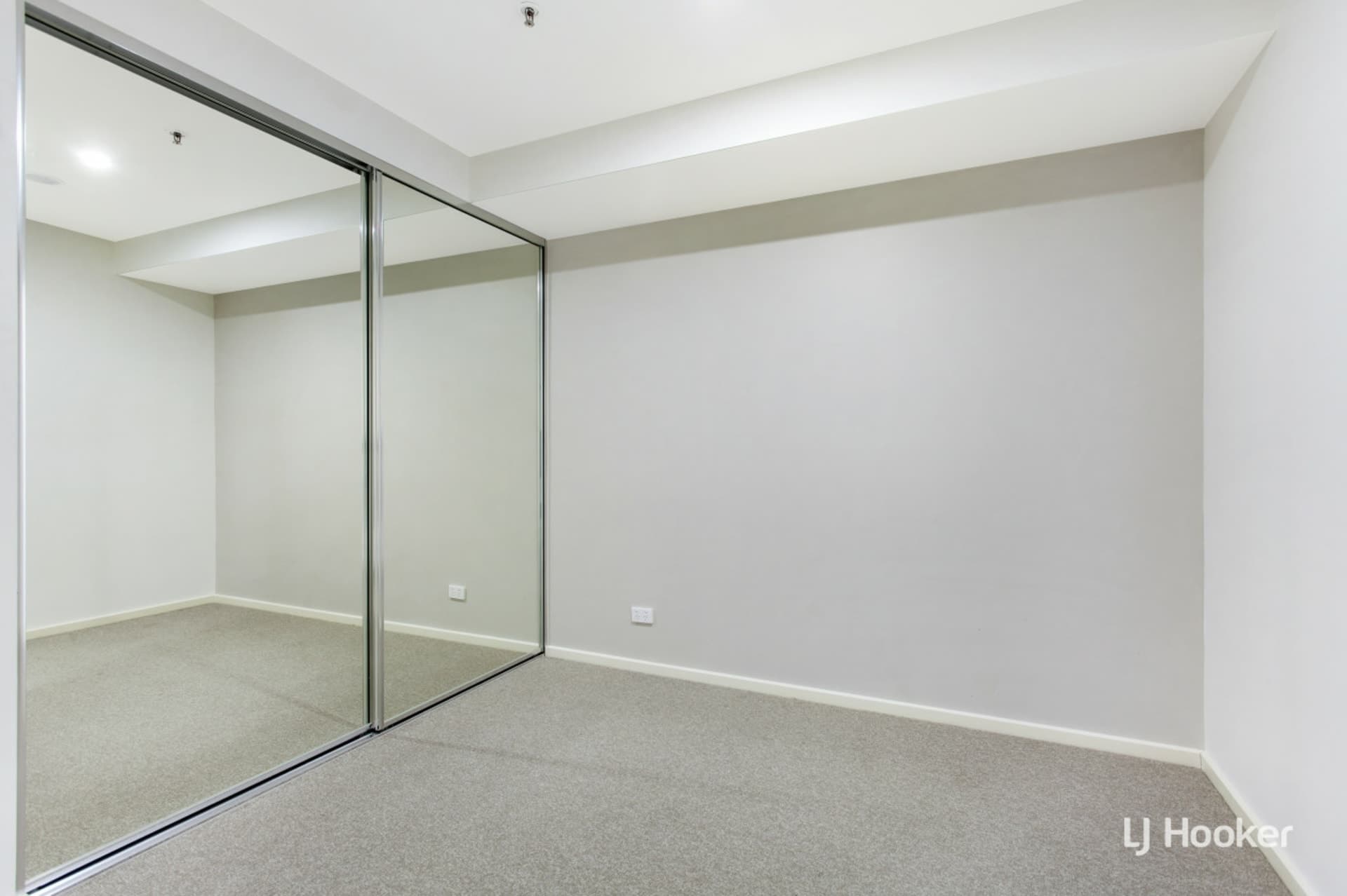 1113/120 Eastern Valley Way, Belconnen, Belconnen - Thumbnail 5